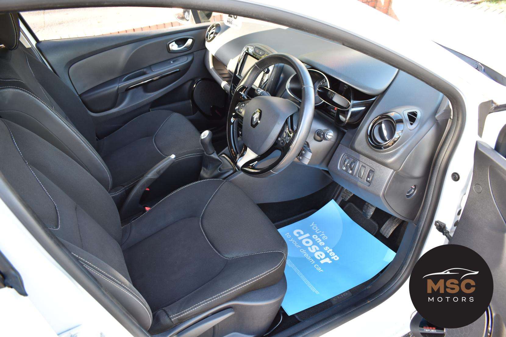 2016 RENAULT CLIO 2016 RENAULT CLIO