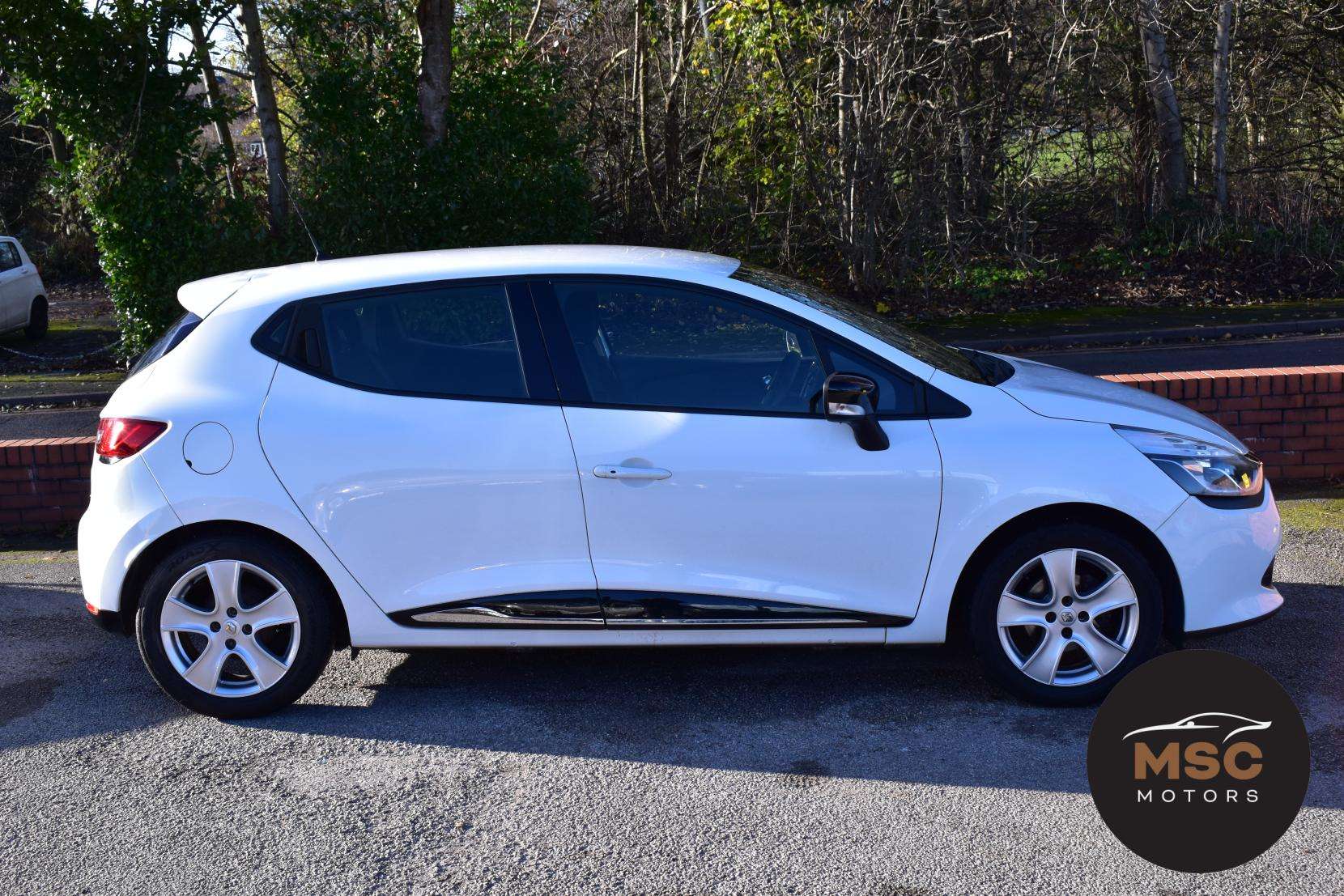 2016 RENAULT CLIO 2016 RENAULT CLIO