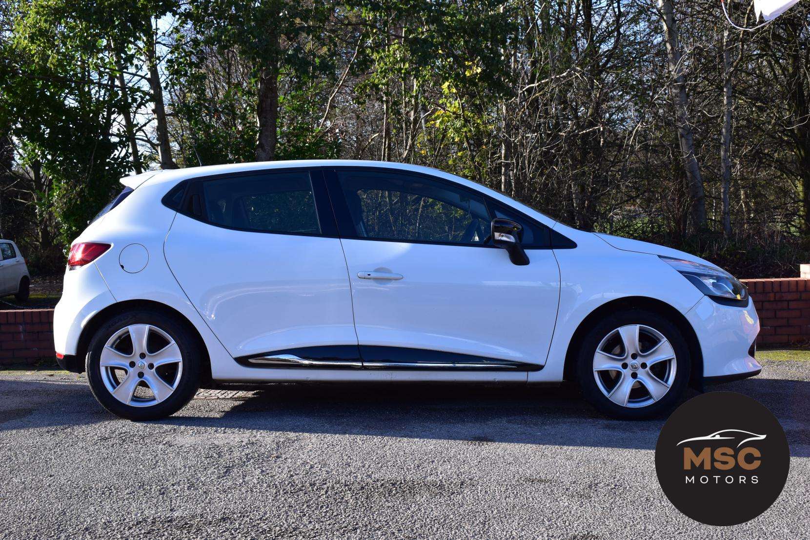 2016 RENAULT CLIO 2016 RENAULT CLIO