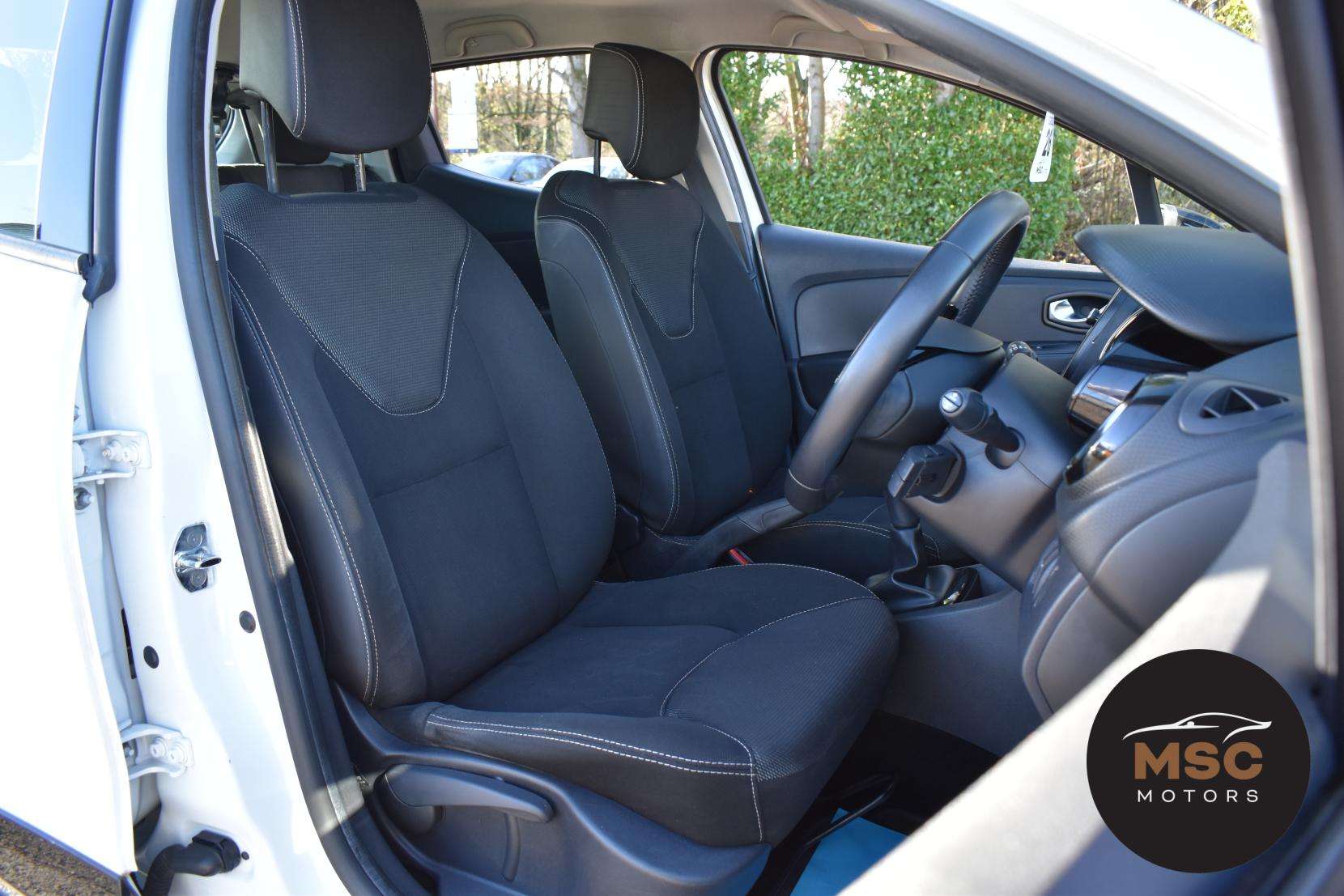 2016 RENAULT CLIO 2016 RENAULT CLIO