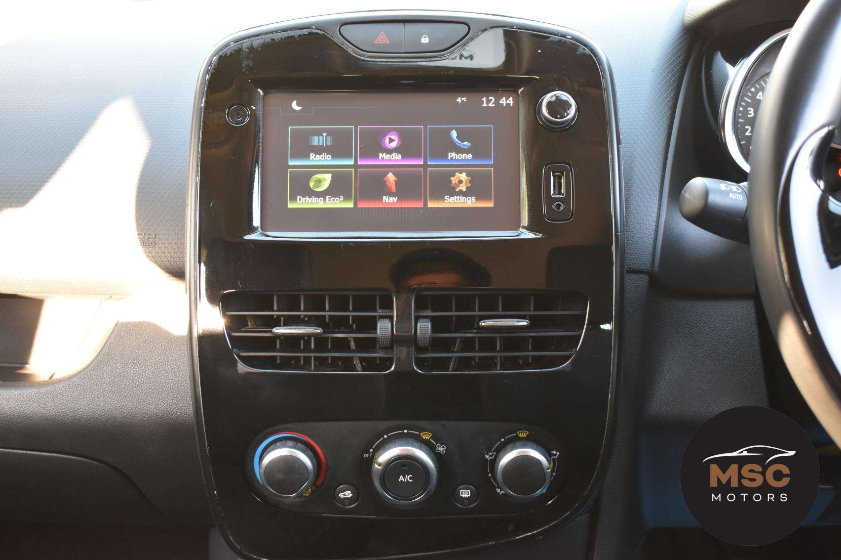 2016 RENAULT CLIO 2016 RENAULT CLIO