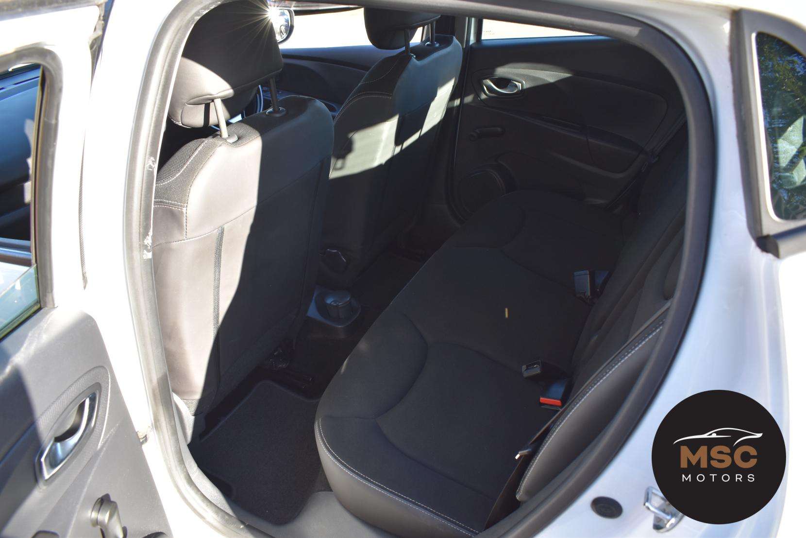 2016 RENAULT CLIO 2016 RENAULT CLIO