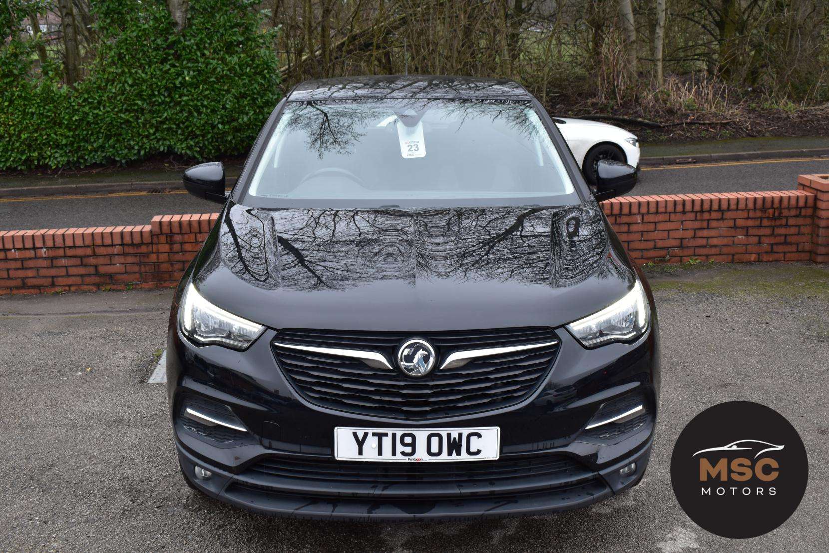 A 2019 VAUXHALL GRANDLAND X 1.2 Turbo GPF SE SUV 5dr Petrol Manual Euro 6 (s/s) (130 ps) A 2019 VAUXHALL GRANDLAND X 1.2 Turbo GPF SE SUV 5dr Petrol Manual Euro 6 (s/s) (130 ps)