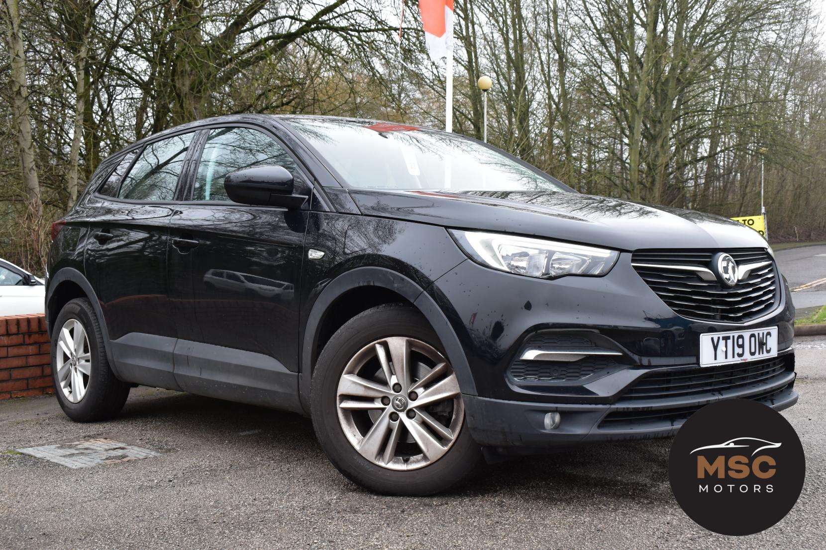 A 2019 VAUXHALL GRANDLAND X 1.2 Turbo GPF SE SUV 5dr Petrol Manual Euro 6 (s/s) (130 ps) A 2019 VAUXHALL GRANDLAND X 1.2 Turbo GPF SE SUV 5dr Petrol Manual Euro 6 (s/s) (130 ps)