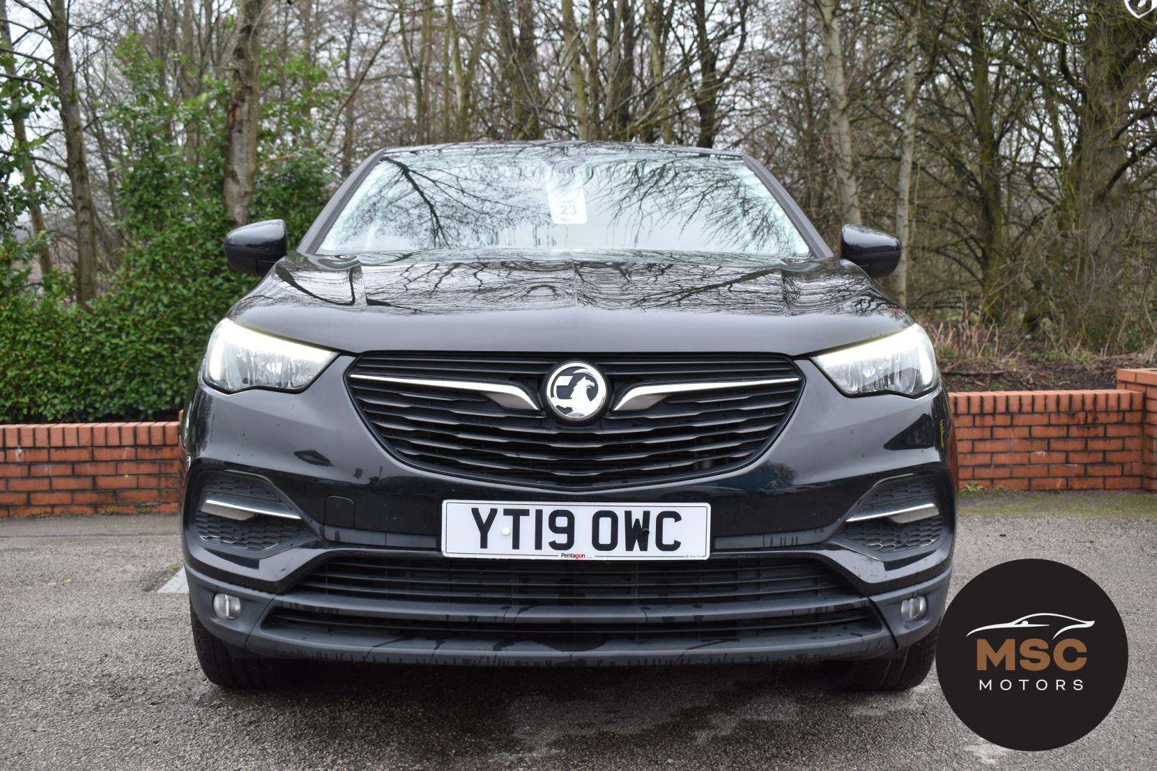 A 2019 VAUXHALL GRANDLAND X 1.2 Turbo GPF SE SUV 5dr Petrol Manual Euro 6 (s/s) (130 ps) A 2019 VAUXHALL GRANDLAND X 1.2 Turbo GPF SE SUV 5dr Petrol Manual Euro 6 (s/s) (130 ps)