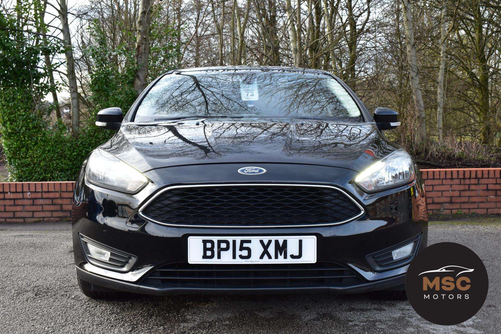 A 2015 FORD FOCUS 1.0T EcoBoost Zetec Hatchback 5dr Petrol Manual Euro 6 (s/s) (100 ps) A 2015 FORD FOCUS 1.0T EcoBoost Zetec Hatchback 5dr Petrol Manual Euro 6 (s/s) (100 ps)