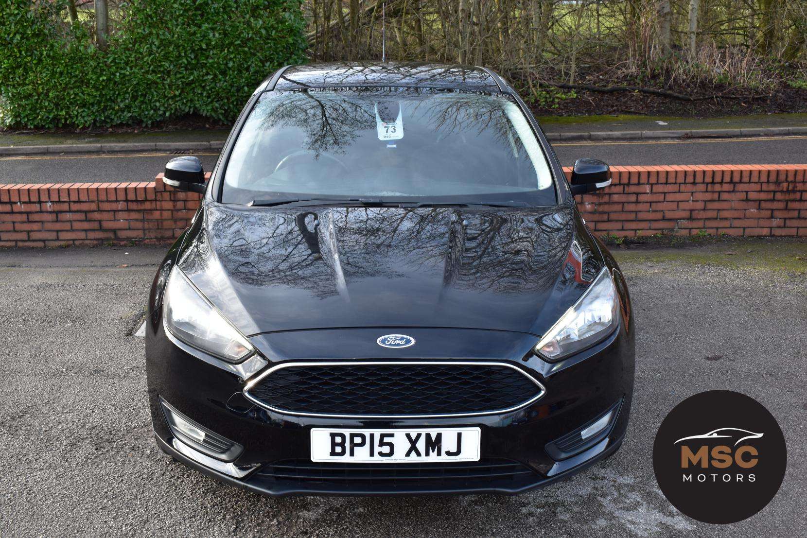A 2015 FORD FOCUS 1.0T EcoBoost Zetec Hatchback 5dr Petrol Manual Euro 6 (s/s) (100 ps) A 2015 FORD FOCUS 1.0T EcoBoost Zetec Hatchback 5dr Petrol Manual Euro 6 (s/s) (100 ps)