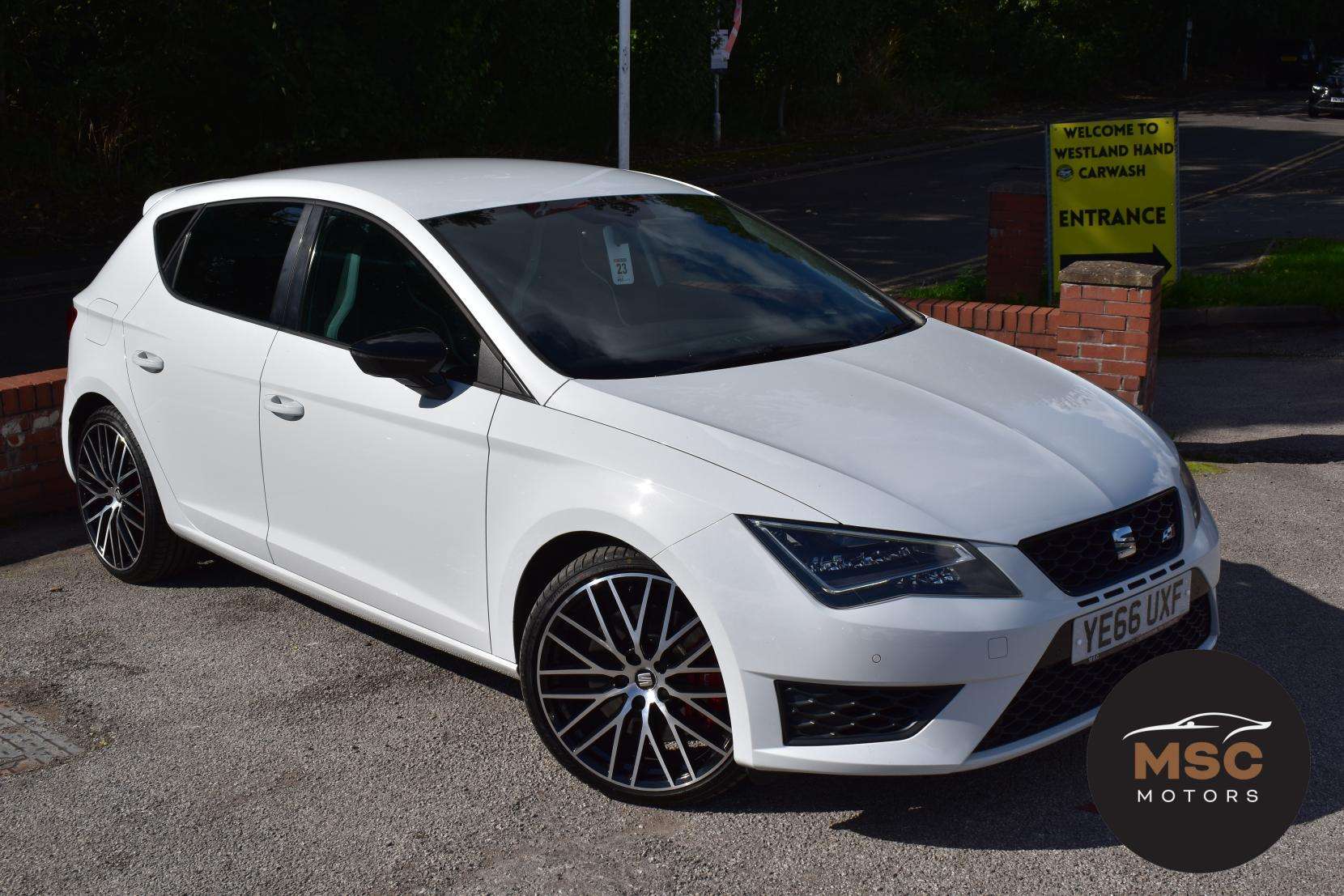 A 2016 SEAT LEON 2.0 TSI Cupra 290 Black Hatchback 5dr Petrol Manual Euro 6 (s/s) (290 ps) A 2016 SEAT LEON 2.0 TSI Cupra 290 Black Hatchback 5dr Petrol Manual Euro 6 (s/s) (290 ps)
