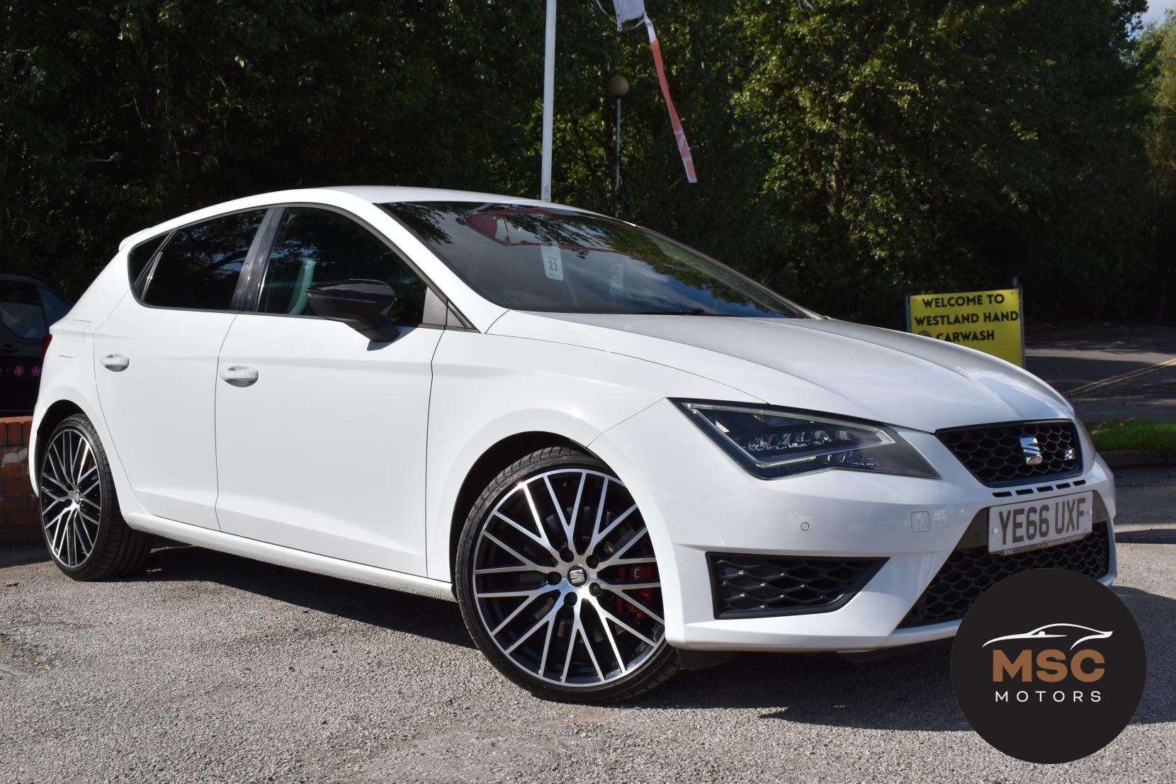 A 2016 SEAT LEON 2.0 TSI Cupra 290 Black Hatchback 5dr Petrol Manual Euro 6 (s/s) (290 ps) A 2016 SEAT LEON 2.0 TSI Cupra 290 Black Hatchback 5dr Petrol Manual Euro 6 (s/s) (290 ps)