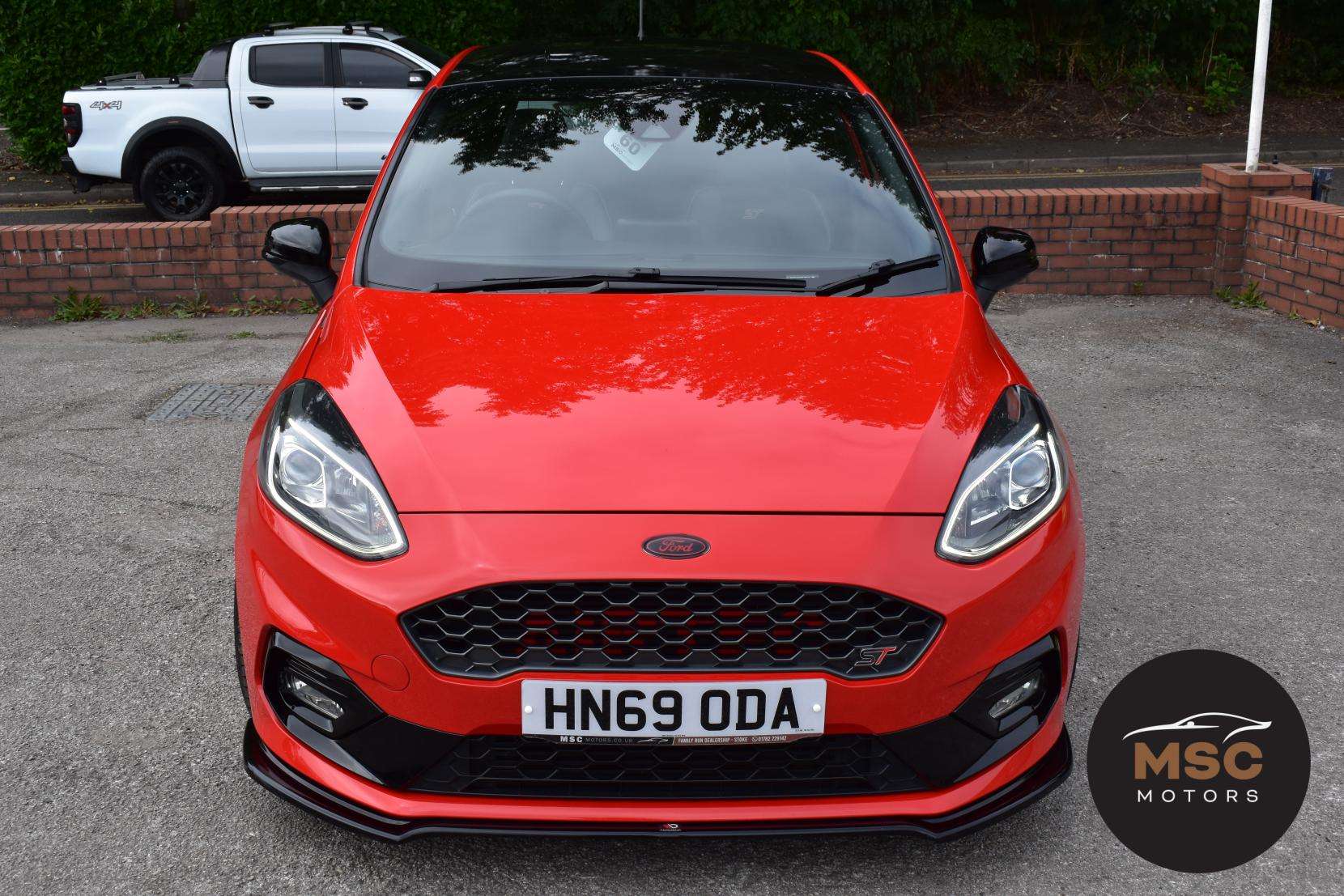 A 2019 FORD FIESTA 1.5T EcoBoost ST-3 Hatchback 3dr Petrol Manual Euro 6 (s/s) (200 ps) A 2019 FORD FIESTA 1.5T EcoBoost ST-3 Hatchback 3dr Petrol Manual Euro 6 (s/s) (200 ps)