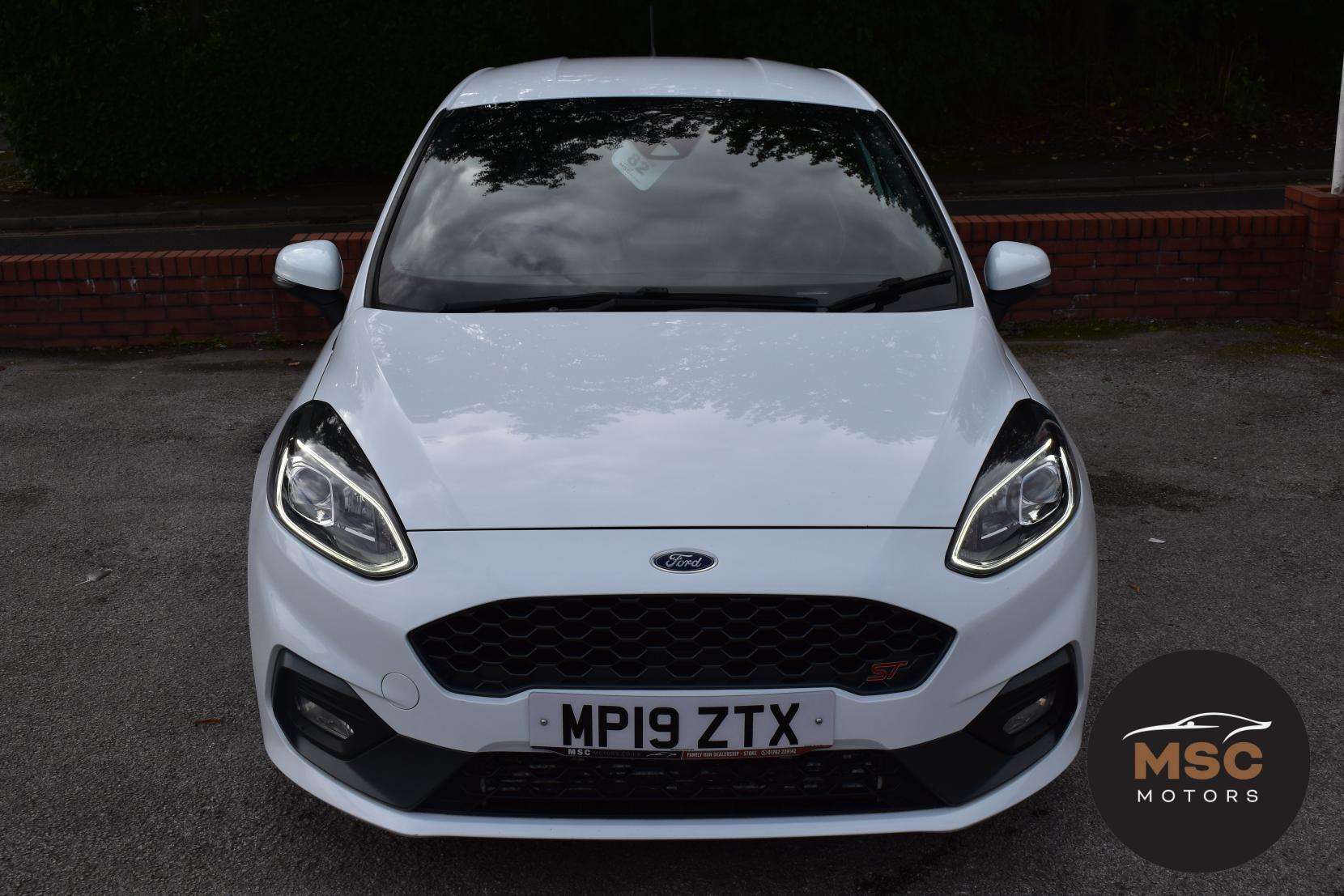 A 2019 FORD FIESTA 1.5T EcoBoost ST-3 Hatchback 3dr Petrol Manual Euro 6 (s/s) (200 ps) A 2019 FORD FIESTA 1.5T EcoBoost ST-3 Hatchback 3dr Petrol Manual Euro 6 (s/s) (200 ps)