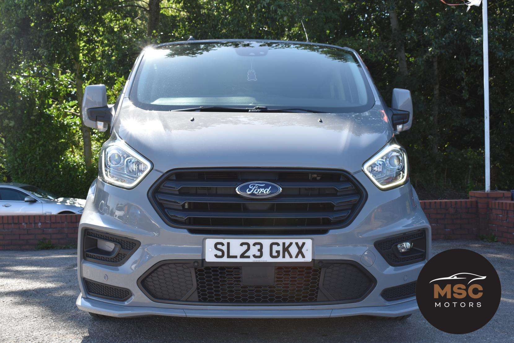 A 2023 FORD TRANSIT CUSTOM 2.0 320 EcoBlue Limited Crew Van Double Cab 5dr Diesel Auto L2 H1 Euro 6 (170 ps) A 2023 FORD TRANSIT CUSTOM 2.0 320 EcoBlue Limited Crew Van Double Cab 5dr Diesel Auto L2 H1 Euro 6 (170 ps)