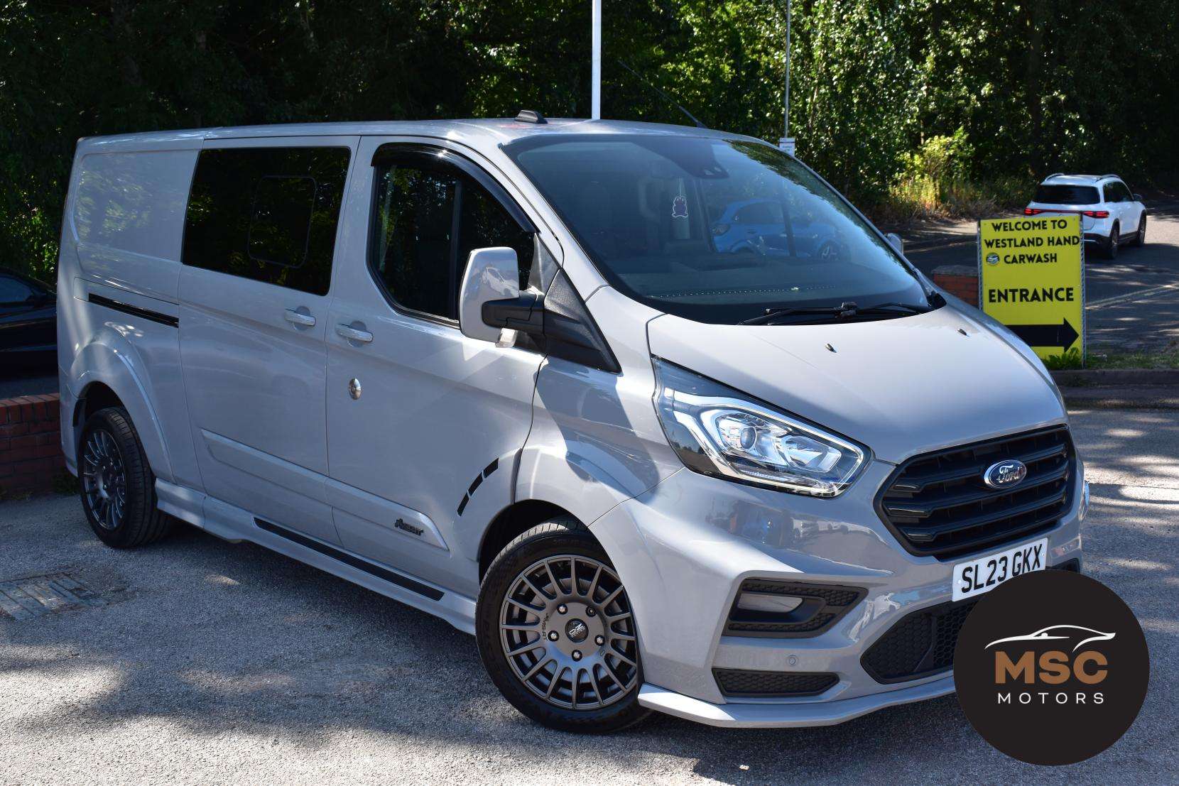 A 2023 FORD TRANSIT CUSTOM 2.0 320 EcoBlue Limited Crew Van Double Cab 5dr Diesel Auto L2 H1 Euro 6 (170 ps) A 2023 FORD TRANSIT CUSTOM 2.0 320 EcoBlue Limited Crew Van Double Cab 5dr Diesel Auto L2 H1 Euro 6 (170 ps)