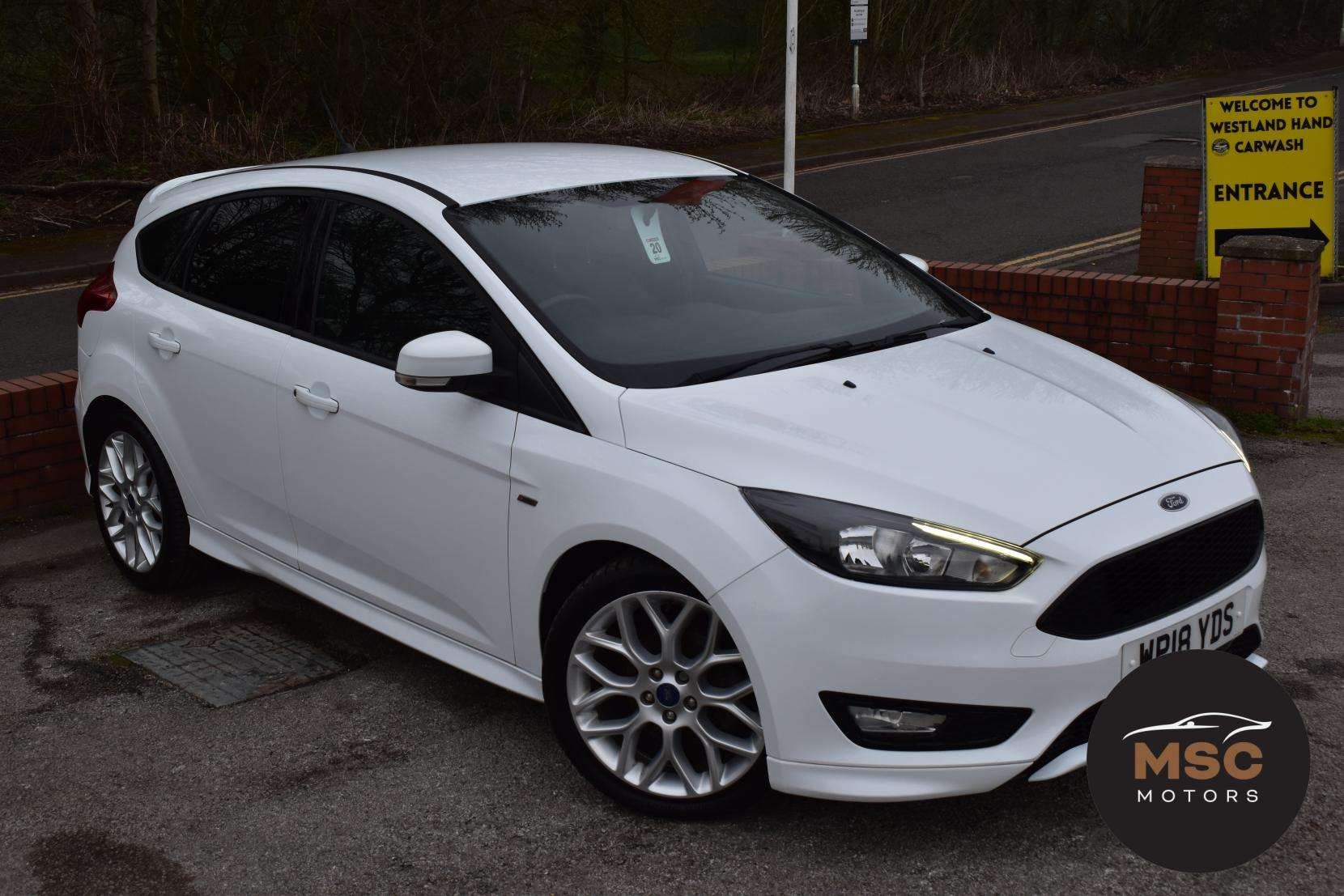 A 2018 FORD FOCUS 1.0T EcoBoost ST-Line Hatchback 5dr Petrol Manual Euro 6 (s/s) (140 ps) A 2018 FORD FOCUS 1.0T EcoBoost ST-Line Hatchback 5dr Petrol Manual Euro 6 (s/s) (140 ps)