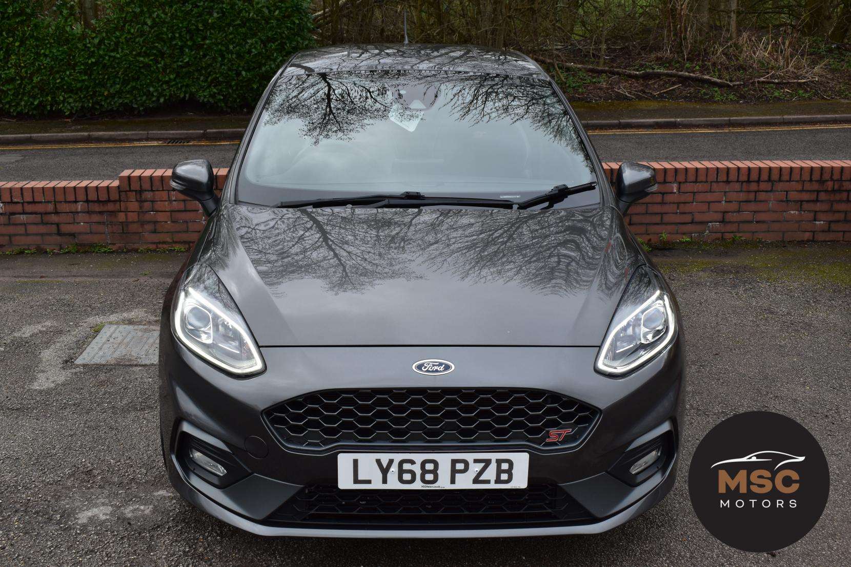 A 2019 FORD FIESTA 1.5T EcoBoost ST-3 Hatchback 3dr Petrol Manual Euro 6 (s/s) (200 ps) A 2019 FORD FIESTA 1.5T EcoBoost ST-3 Hatchback 3dr Petrol Manual Euro 6 (s/s) (200 ps)