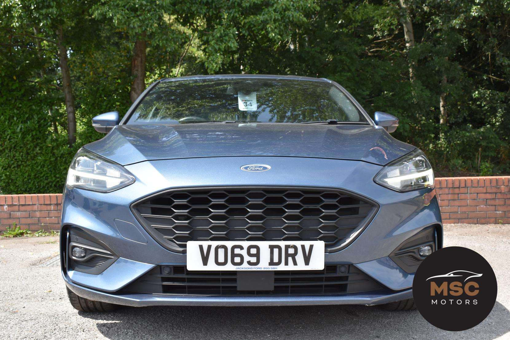A 2019 FORD FOCUS 1.0T EcoBoost ST-Line X Hatchback 5dr Petrol Manual Euro 6 (s/s) (125 ps) A 2019 FORD FOCUS 1.0T EcoBoost ST-Line X Hatchback 5dr Petrol Manual Euro 6 (s/s) (125 ps)