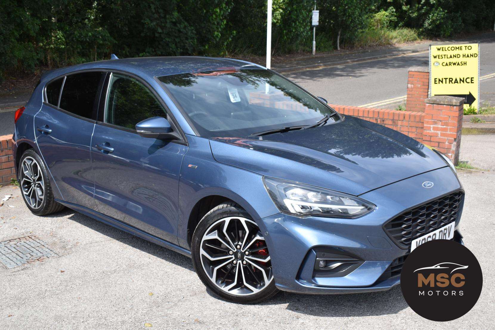 A 2019 FORD FOCUS 1.0T EcoBoost ST-Line X Hatchback 5dr Petrol Manual Euro 6 (s/s) (125 ps) A 2019 FORD FOCUS 1.0T EcoBoost ST-Line X Hatchback 5dr Petrol Manual Euro 6 (s/s) (125 ps)