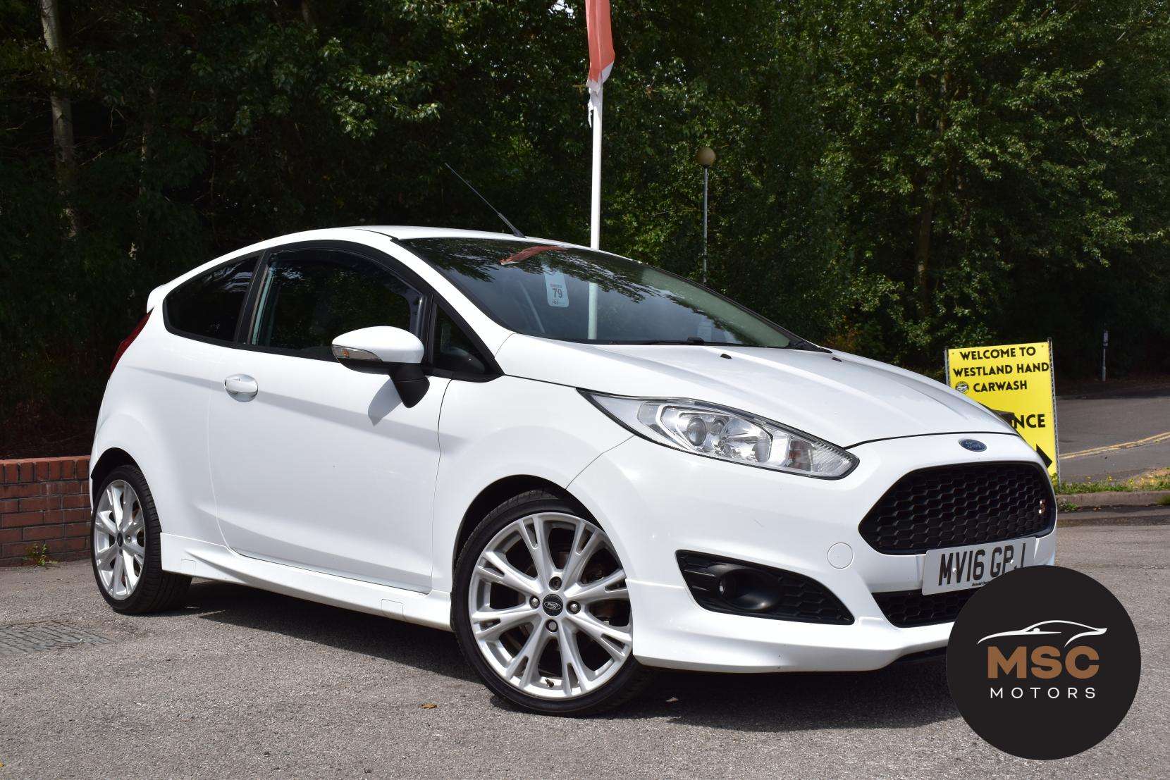A 2016 FORD FIESTA 1.0T EcoBoost Zetec S Hatchback 3dr Petrol Manual Euro 6 (s/s) (125 ps) A 2016 FORD FIESTA 1.0T EcoBoost Zetec S Hatchback 3dr Petrol Manual Euro 6 (s/s) (125 ps)