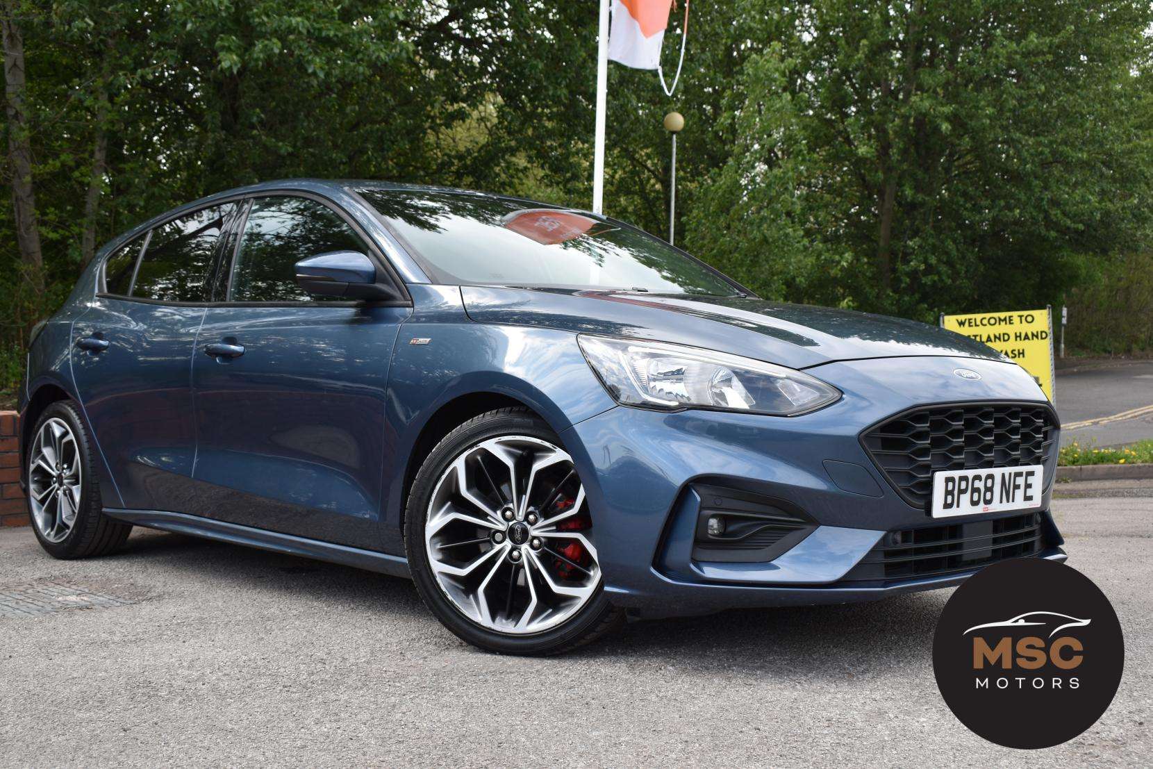 A 2019 FORD FOCUS 1.0T EcoBoost ST-Line X Hatchback 5dr Petrol Manual Euro 6 (s/s) (125 ps) A 2019 FORD FOCUS 1.0T EcoBoost ST-Line X Hatchback 5dr Petrol Manual Euro 6 (s/s) (125 ps)
