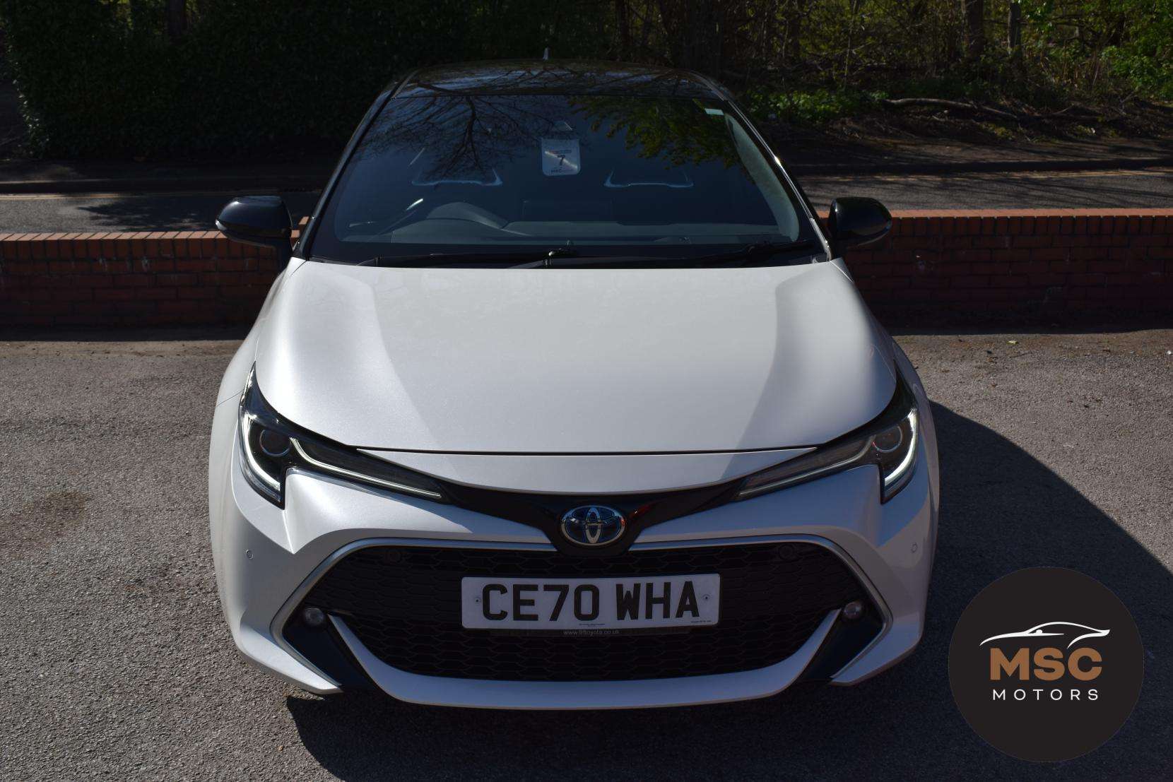 A 2020 TOYOTA COROLLA 2.0 VVT-h Excel Hatchback 5dr Petrol Hybrid CVT Euro 6 (s/s) (184 ps) A 2020 TOYOTA COROLLA 2.0 VVT-h Excel Hatchback 5dr Petrol Hybrid CVT Euro 6 (s/s) (184 ps)