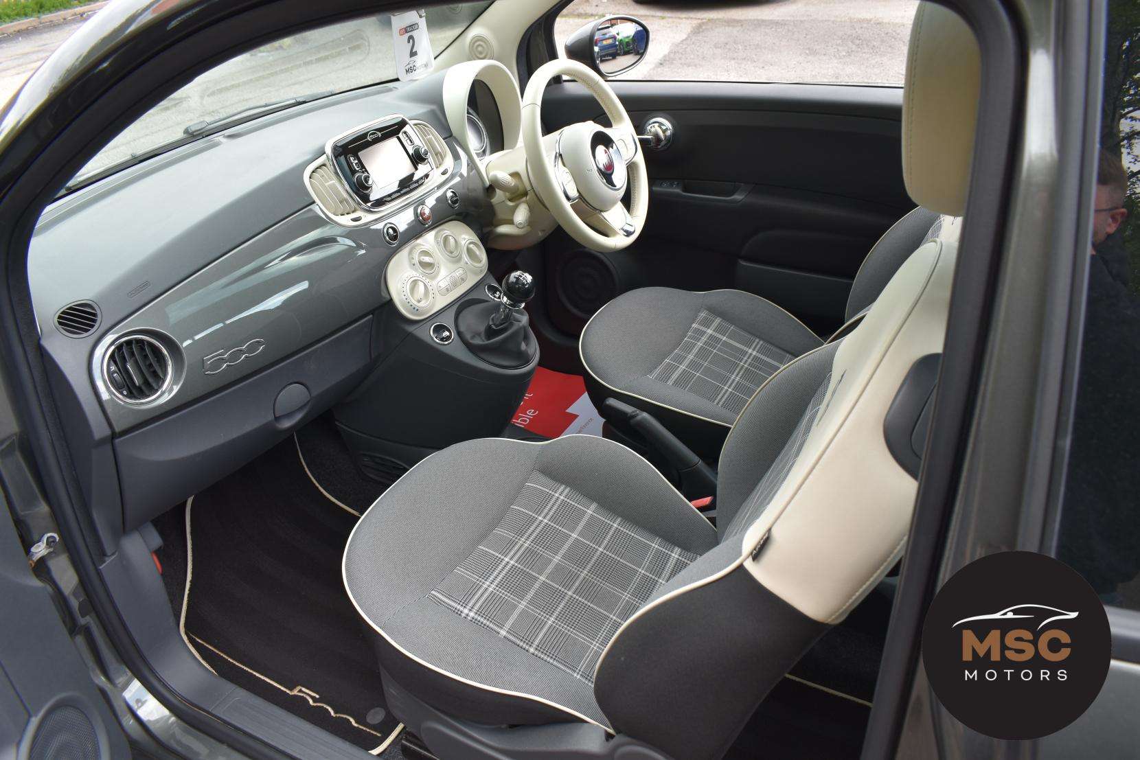 2017 FIAT 500 2017 FIAT 500