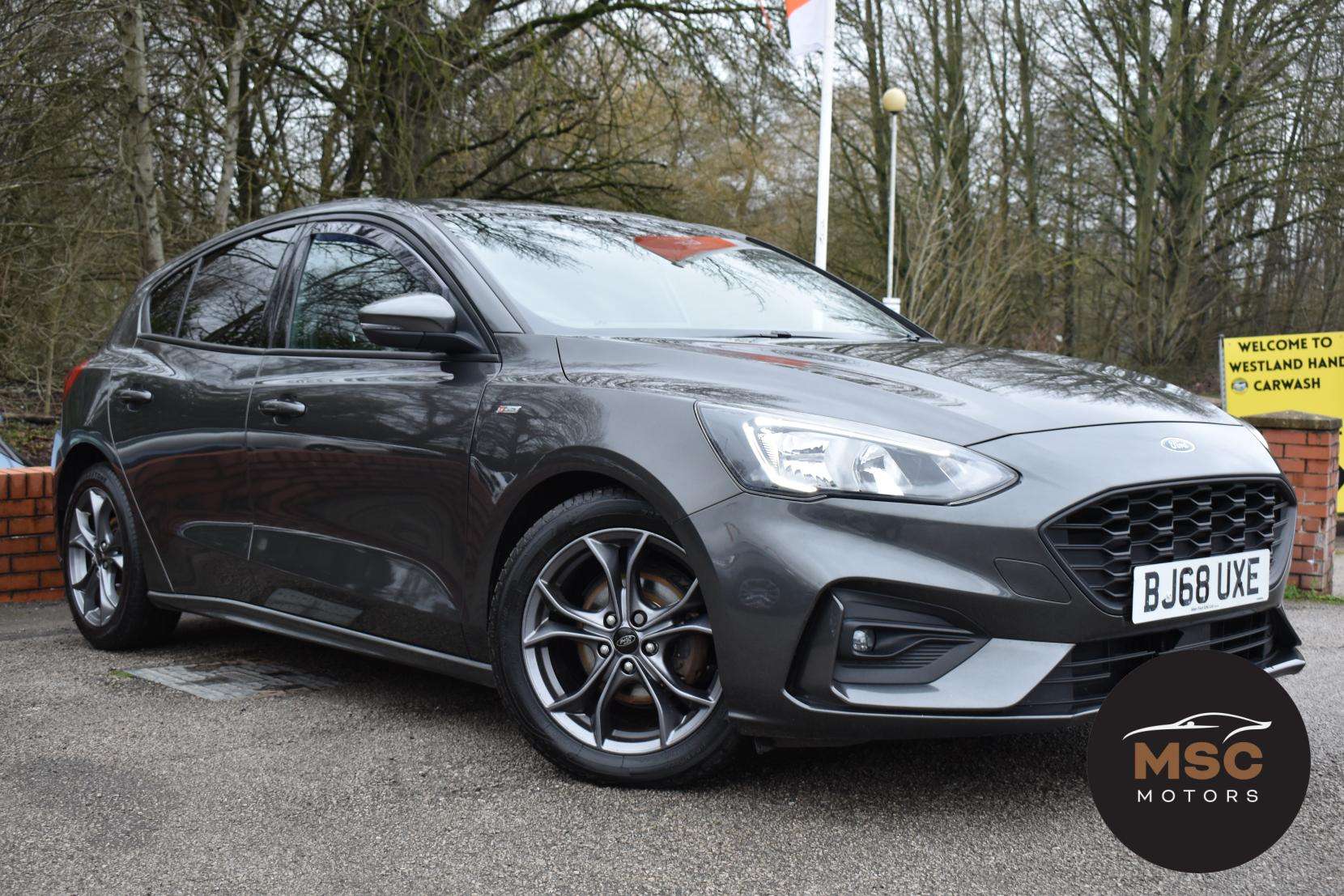 A 2018 FORD FOCUS 1.0T EcoBoost ST-Line Hatchback 5dr Petrol Manual Euro 6 (s/s) (125 ps) A 2018 FORD FOCUS 1.0T EcoBoost ST-Line Hatchback 5dr Petrol Manual Euro 6 (s/s) (125 ps)