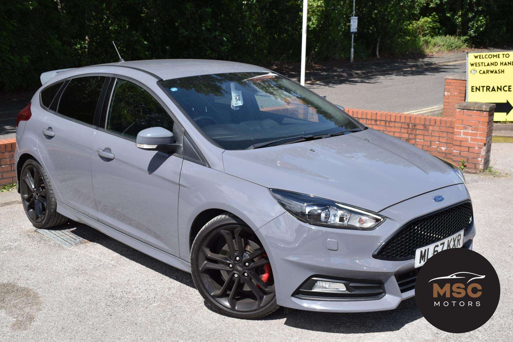 A 2017 FORD FOCUS 2.0T EcoBoost ST-3 Hatchback 5dr Petrol Manual Euro 6 (s/s) (250 ps) A 2017 FORD FOCUS 2.0T EcoBoost ST-3 Hatchback 5dr Petrol Manual Euro 6 (s/s) (250 ps)