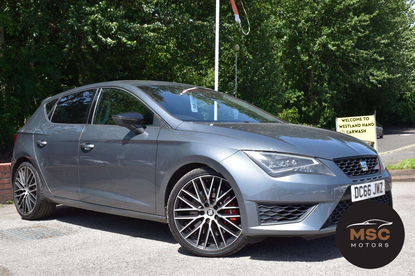 A 2016 SEAT LEON 2.0 TSI Cupra 290 Black Hatchback 5dr Petrol Manual Euro 6 (s/s) (290 ps) A 2016 SEAT LEON 2.0 TSI Cupra 290 Black Hatchback 5dr Petrol Manual Euro 6 (s/s) (290 ps)