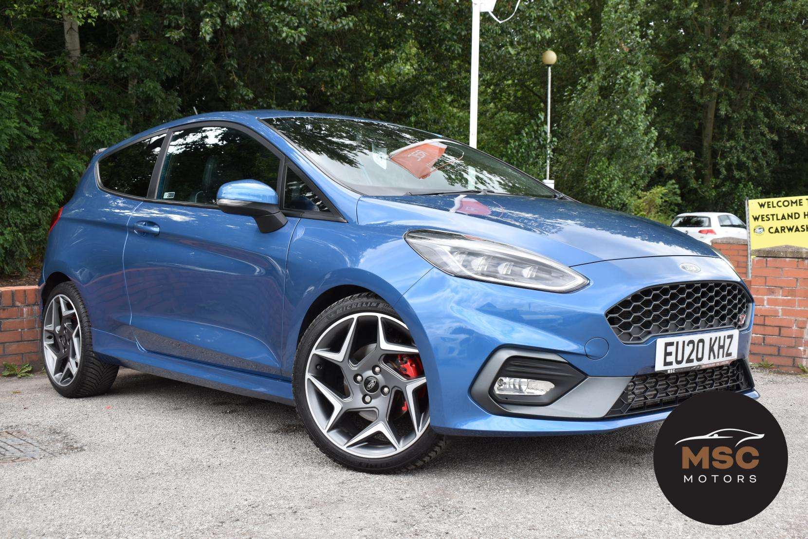 A 2020 FORD FIESTA 1.5T EcoBoost ST-3 Hatchback 3dr Petrol Manual Euro 6 (s/s) (200 ps) A 2020 FORD FIESTA 1.5T EcoBoost ST-3 Hatchback 3dr Petrol Manual Euro 6 (s/s) (200 ps)