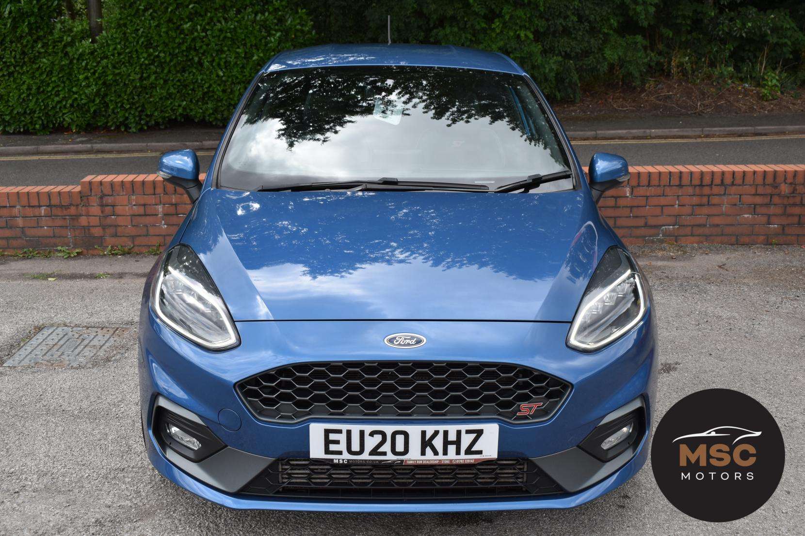 A 2020 FORD FIESTA 1.5T EcoBoost ST-3 Hatchback 3dr Petrol Manual Euro 6 (s/s) (200 ps) A 2020 FORD FIESTA 1.5T EcoBoost ST-3 Hatchback 3dr Petrol Manual Euro 6 (s/s) (200 ps)