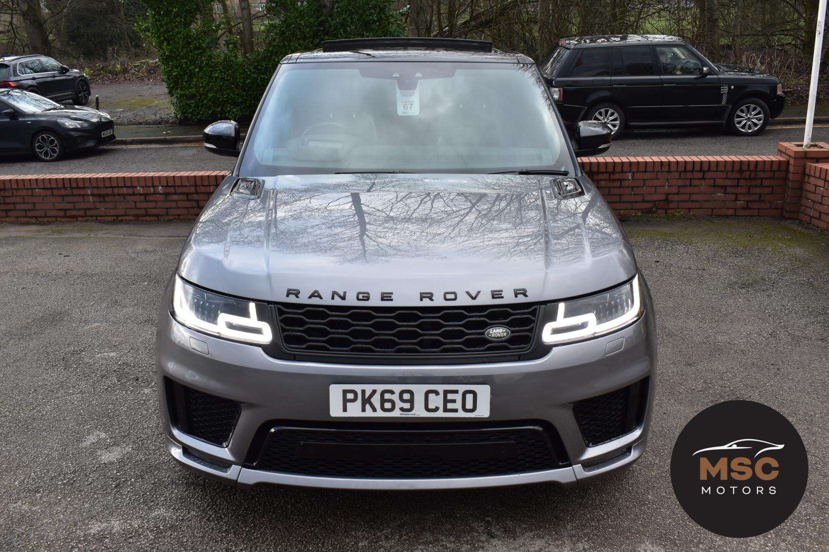 A 2019 LAND ROVER RANGE ROVER SPORT 3.0 SD V6 HSE Dynamic SUV 5dr Diesel Auto 4WD Euro 6 (s/s) (306 ps) A 2019 LAND ROVER RANGE ROVER SPORT 3.0 SD V6 HSE Dynamic SUV 5dr Diesel Auto 4WD Euro 6 (s/s) (306 ps)