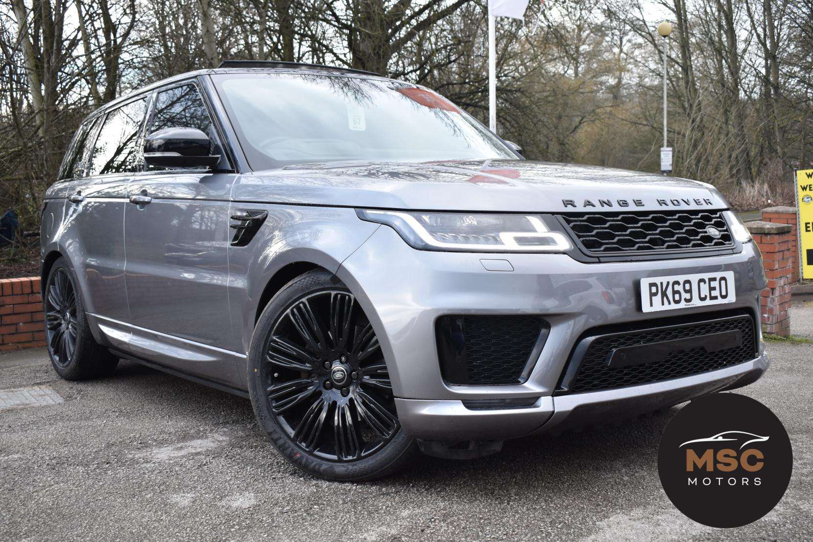 A 2019 LAND ROVER RANGE ROVER SPORT 3.0 SD V6 HSE Dynamic SUV 5dr Diesel Auto 4WD Euro 6 (s/s) (306 ps) A 2019 LAND ROVER RANGE ROVER SPORT 3.0 SD V6 HSE Dynamic SUV 5dr Diesel Auto 4WD Euro 6 (s/s) (306 ps)