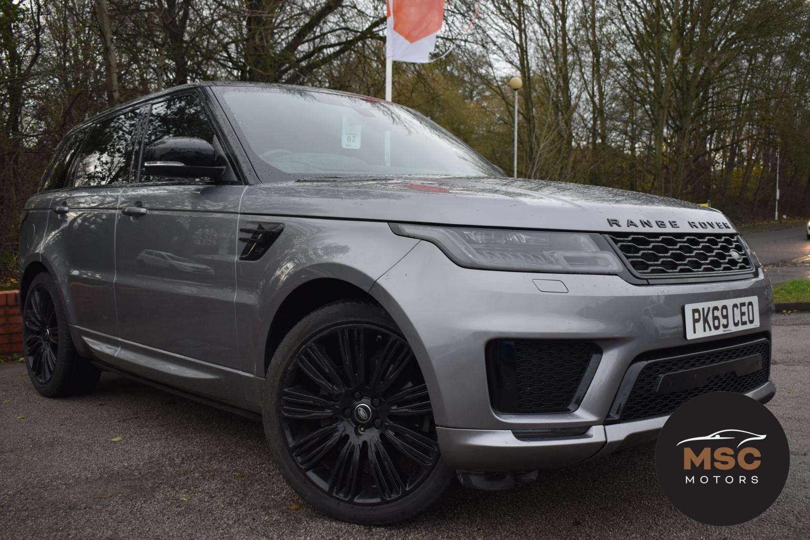 A 2019 LAND ROVER RANGE ROVER SPORT 3.0 SD V6 HSE Dynamic SUV 5dr Diesel Auto 4WD Euro 6 (s/s) (306 ps) A 2019 LAND ROVER RANGE ROVER SPORT 3.0 SD V6 HSE Dynamic SUV 5dr Diesel Auto 4WD Euro 6 (s/s) (306 ps)