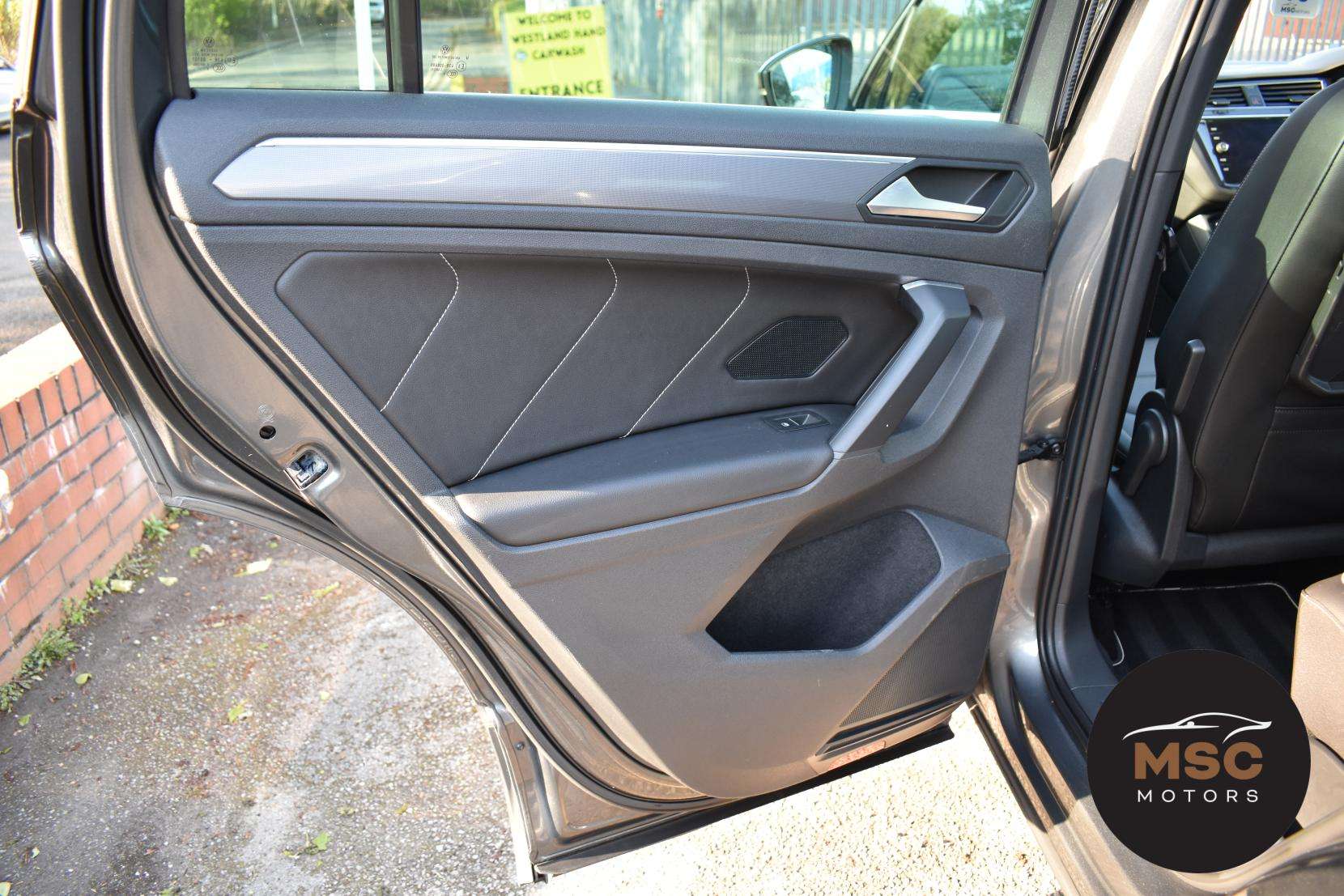2019 VOLKSWAGEN TIGUAN 2019 VOLKSWAGEN TIGUAN