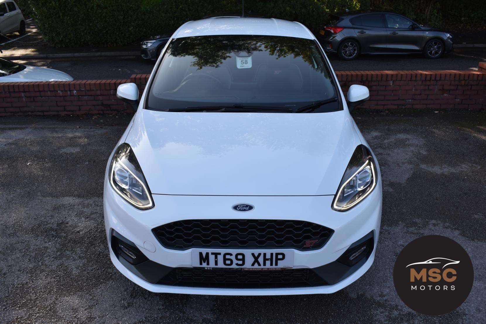 A 2019 FORD FIESTA 1.5T EcoBoost ST-3 Hatchback 3dr Petrol Manual Euro 6 (s/s) (200 ps) A 2019 FORD FIESTA 1.5T EcoBoost ST-3 Hatchback 3dr Petrol Manual Euro 6 (s/s) (200 ps)