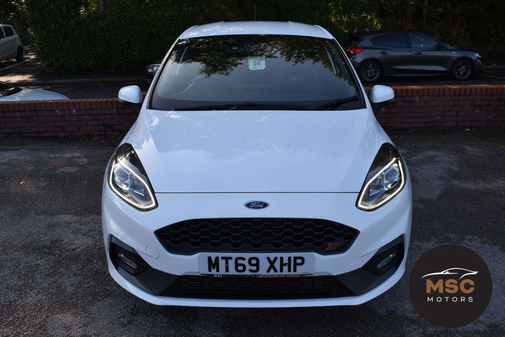 A 2019 FORD FIESTA 1.5T EcoBoost ST-3 Hatchback 3dr Petrol Manual Euro 6 (s/s) (200 ps) A 2019 FORD FIESTA 1.5T EcoBoost ST-3 Hatchback 3dr Petrol Manual Euro 6 (s/s) (200 ps)