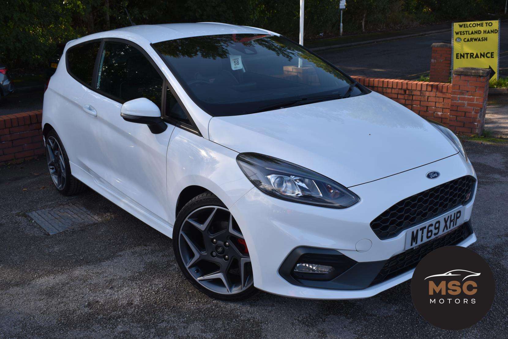 A 2019 FORD FIESTA 1.5T EcoBoost ST-3 Hatchback 3dr Petrol Manual Euro 6 (s/s) (200 ps) A 2019 FORD FIESTA 1.5T EcoBoost ST-3 Hatchback 3dr Petrol Manual Euro 6 (s/s) (200 ps)