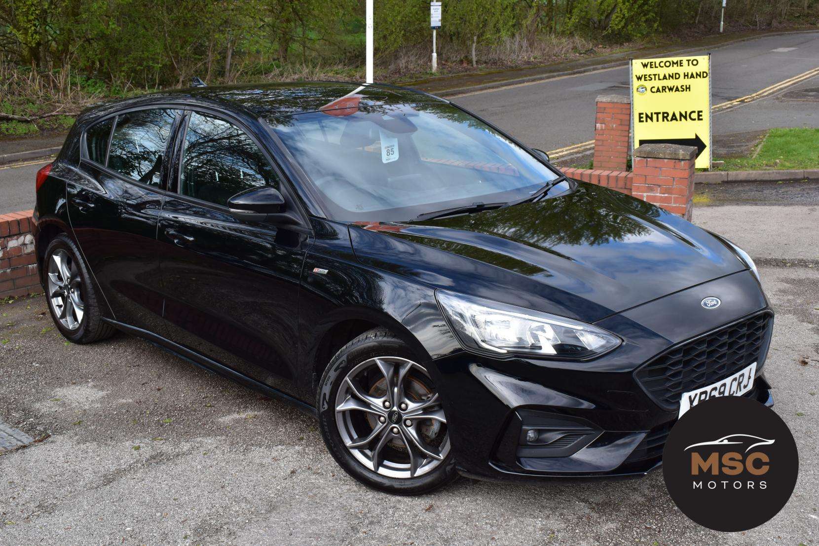 A 2019 FORD FOCUS 1.0T EcoBoost ST-Line Hatchback 5dr Petrol Manual Euro 6 (s/s) (125 ps) A 2019 FORD FOCUS 1.0T EcoBoost ST-Line Hatchback 5dr Petrol Manual Euro 6 (s/s) (125 ps)