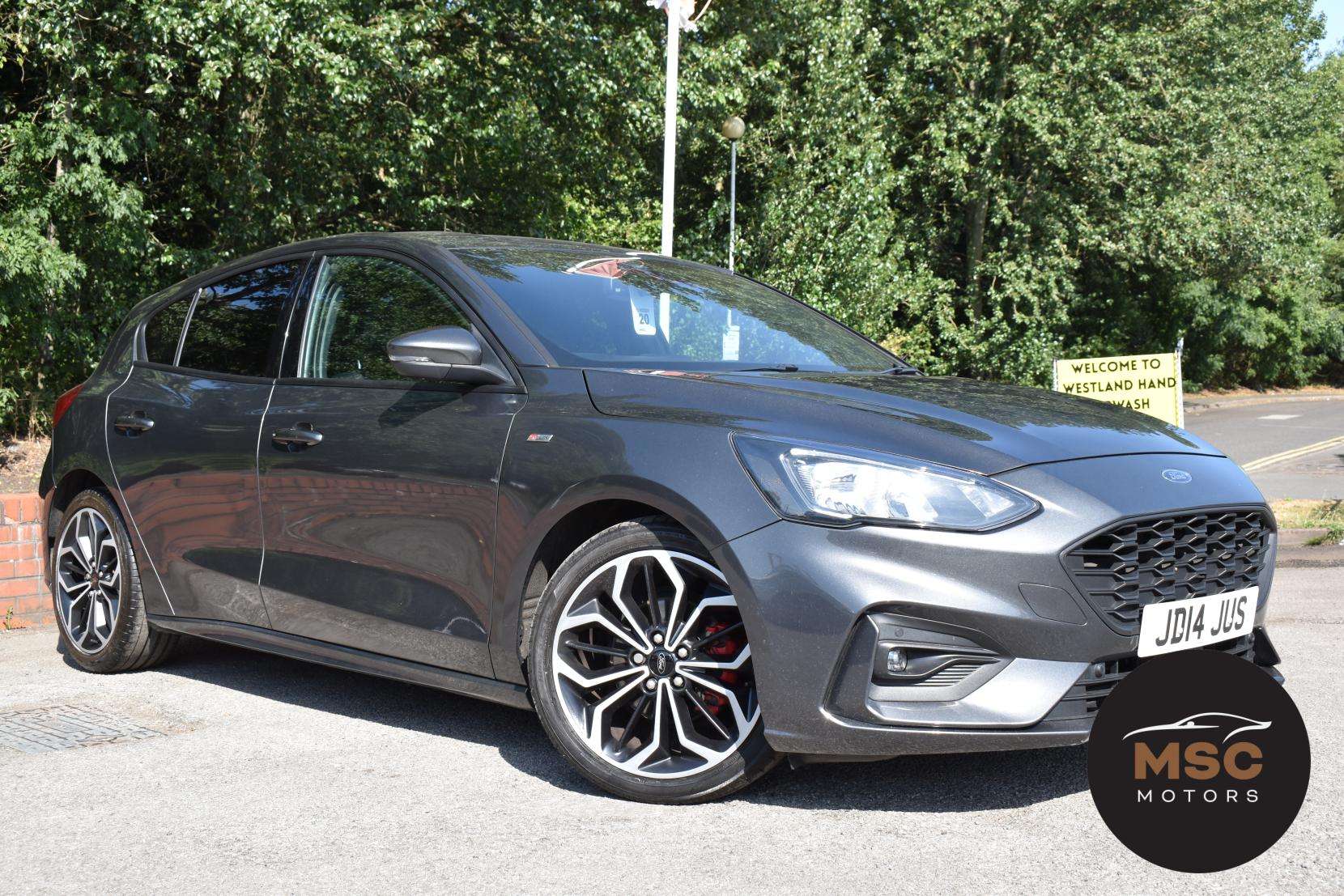 A 2019 FORD FOCUS 1.0T EcoBoost ST-Line X Hatchback 5dr Petrol Auto Euro 6 (s/s) (125 ps) A 2019 FORD FOCUS 1.0T EcoBoost ST-Line X Hatchback 5dr Petrol Auto Euro 6 (s/s) (125 ps)