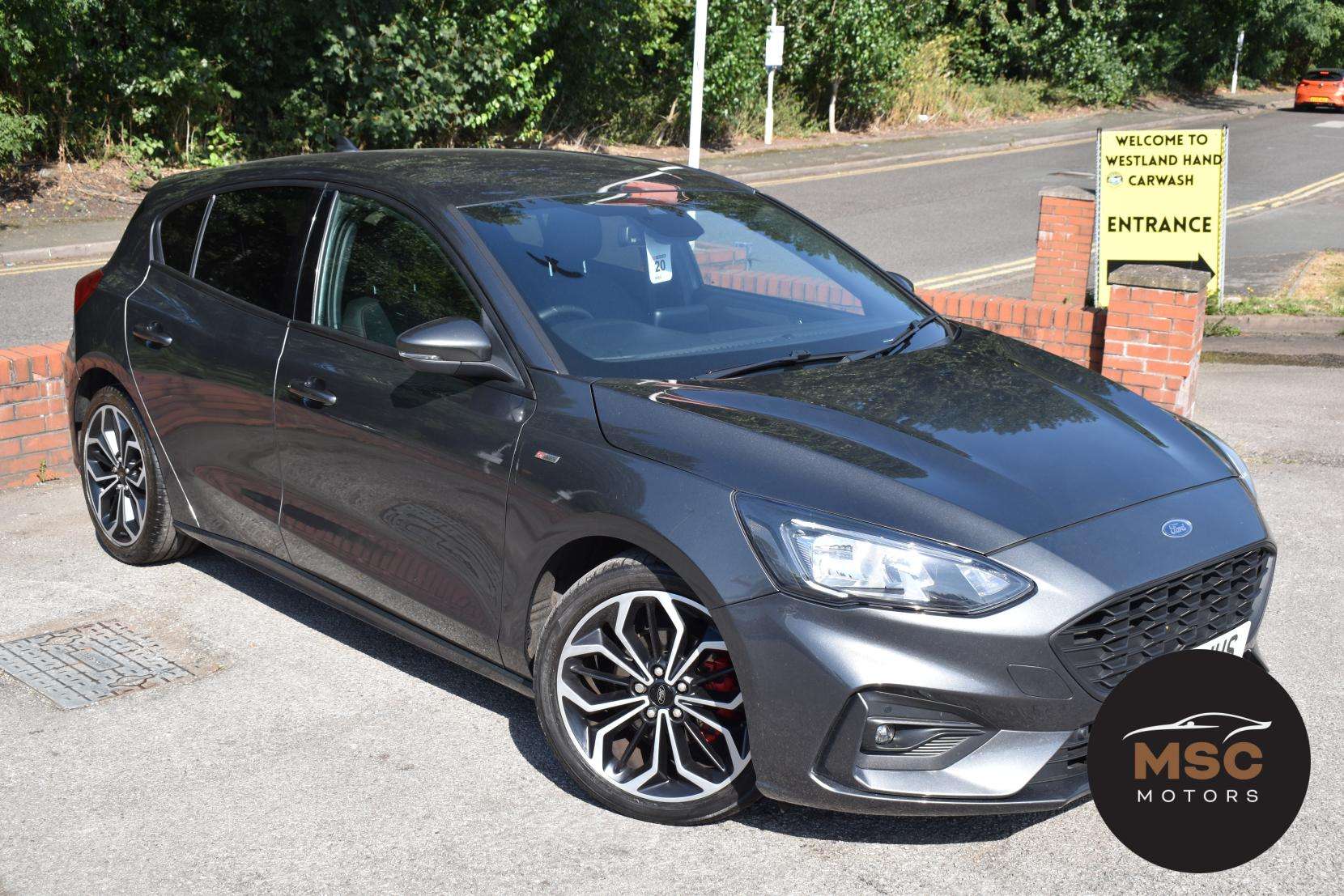 A 2019 FORD FOCUS 1.0T EcoBoost ST-Line X Hatchback 5dr Petrol Auto Euro 6 (s/s) (125 ps) A 2019 FORD FOCUS 1.0T EcoBoost ST-Line X Hatchback 5dr Petrol Auto Euro 6 (s/s) (125 ps)