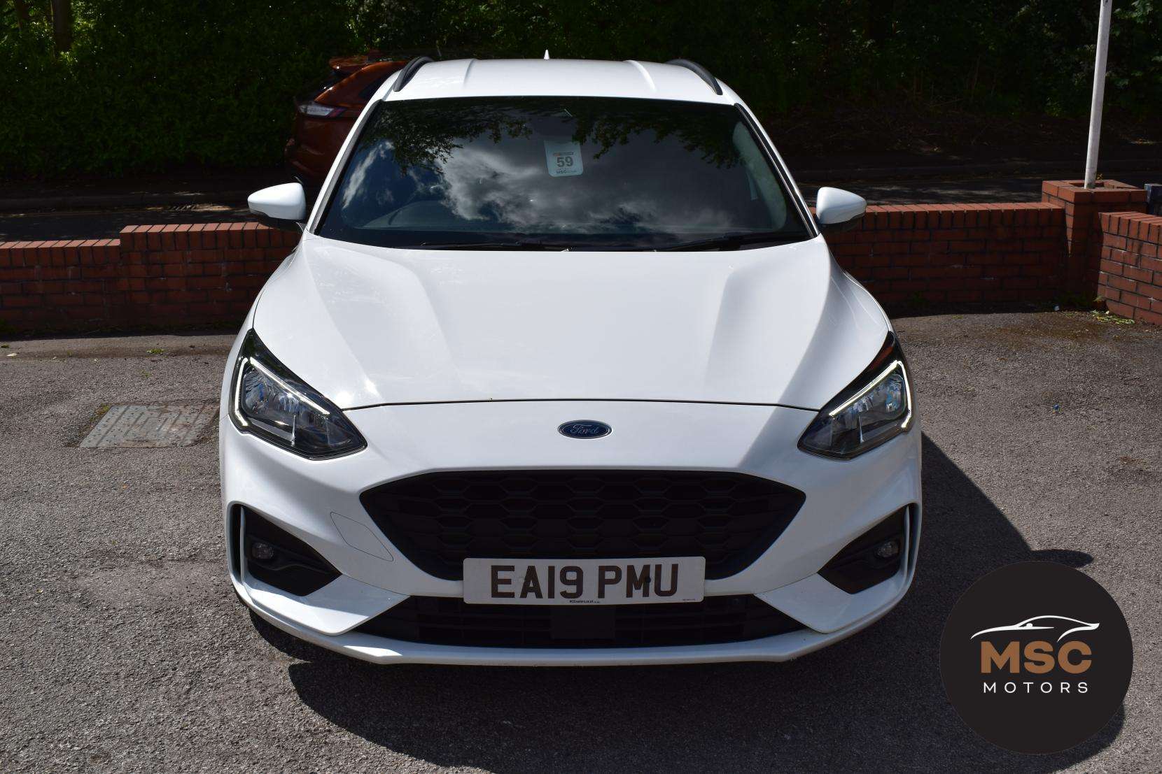 A 2019 FORD FOCUS 1.5T EcoBoost ST-Line X Estate 5dr Petrol Auto Euro 6 (s/s) (182 ps) A 2019 FORD FOCUS 1.5T EcoBoost ST-Line X Estate 5dr Petrol Auto Euro 6 (s/s) (182 ps)