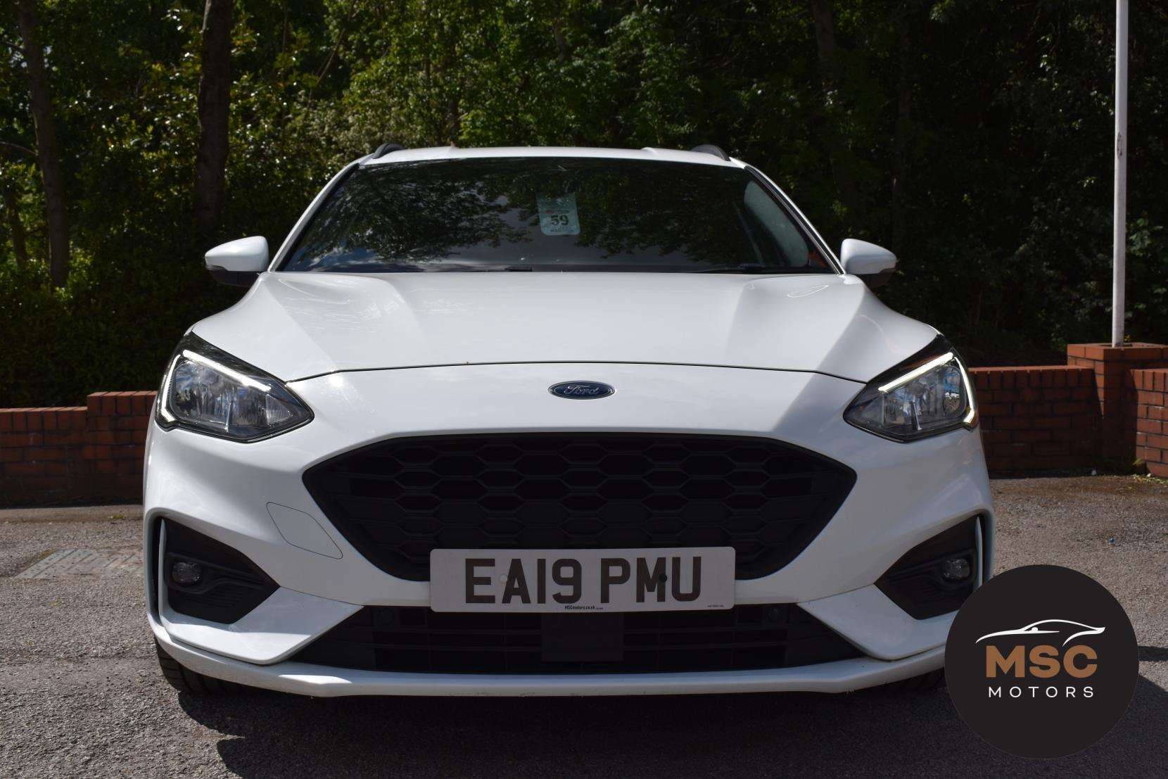 A 2019 FORD FOCUS 1.5T EcoBoost ST-Line X Estate 5dr Petrol Auto Euro 6 (s/s) (182 ps) A 2019 FORD FOCUS 1.5T EcoBoost ST-Line X Estate 5dr Petrol Auto Euro 6 (s/s) (182 ps)