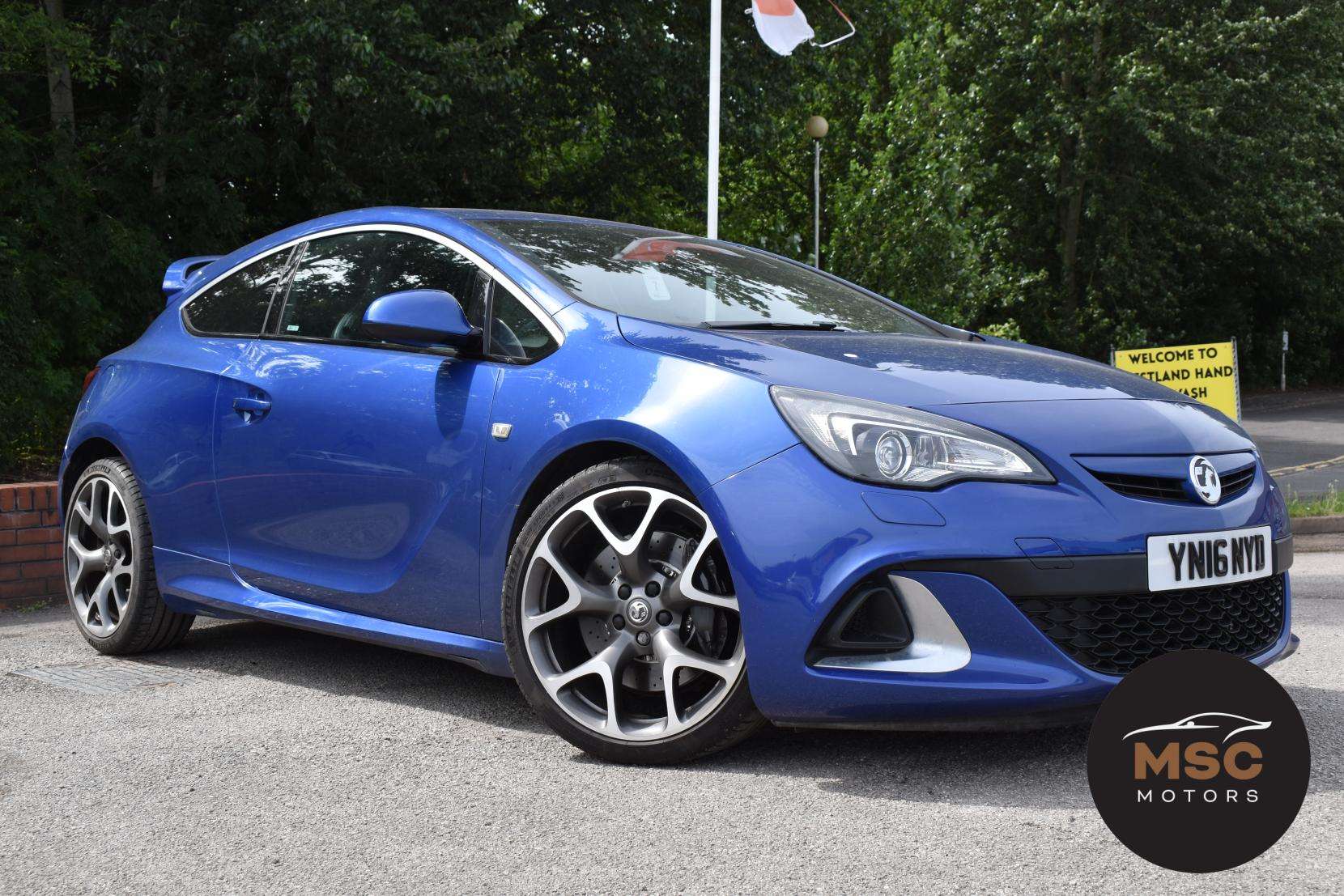 A 2016 VAUXHALL ASTRA GTC 2.0T VXR Coupe 3dr Petrol Manual Euro 6 (s/s) (280 ps) A 2016 VAUXHALL ASTRA GTC 2.0T VXR Coupe 3dr Petrol Manual Euro 6 (s/s) (280 ps)