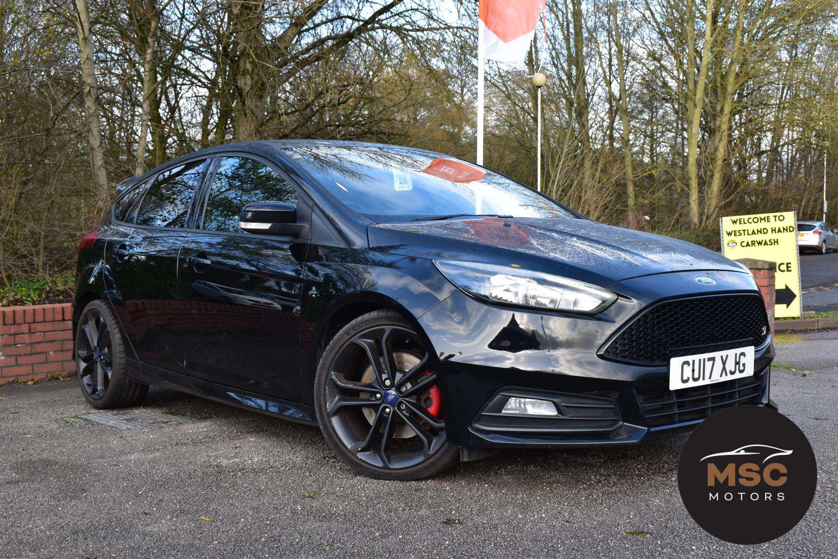 A 2017 FORD FOCUS 2.0T EcoBoost ST-2 Hatchback 5dr Petrol Manual Euro 6 (s/s) (250 ps) A 2017 FORD FOCUS 2.0T EcoBoost ST-2 Hatchback 5dr Petrol Manual Euro 6 (s/s) (250 ps)