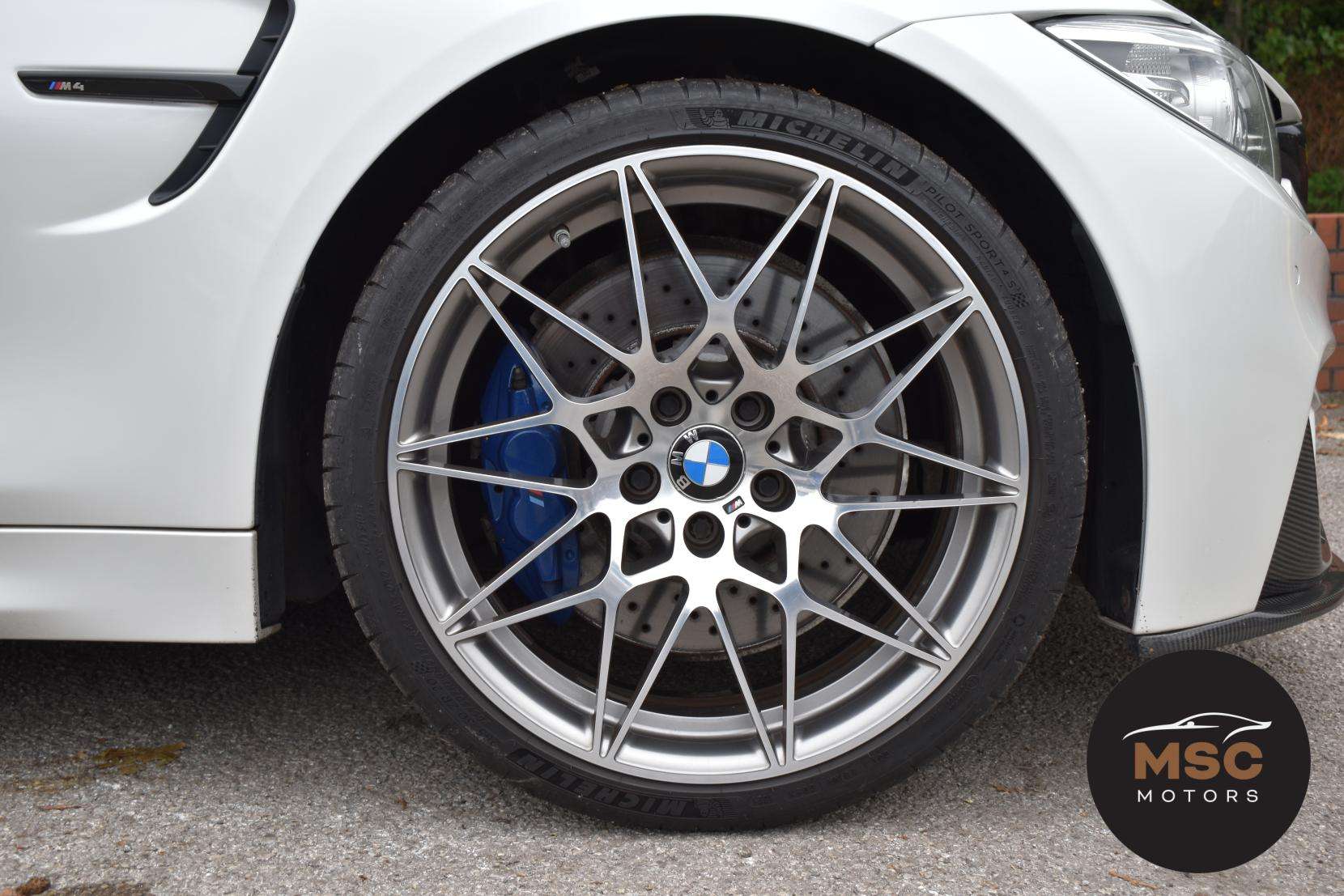 2016 BMW M4 2016 BMW M4