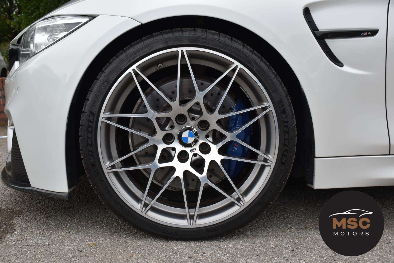 2016 BMW M4 2016 BMW M4