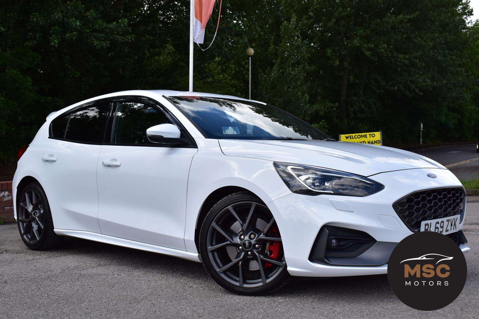 A 2020 FORD FOCUS 2.3T EcoBoost ST Hatchback 5dr Petrol Manual Euro 6 (s/s) (280 ps) A 2020 FORD FOCUS 2.3T EcoBoost ST Hatchback 5dr Petrol Manual Euro 6 (s/s) (280 ps)