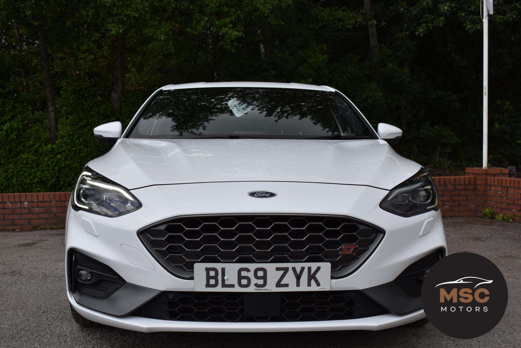 A 2020 FORD FOCUS 2.3T EcoBoost ST Hatchback 5dr Petrol Manual Euro 6 (s/s) (280 ps) A 2020 FORD FOCUS 2.3T EcoBoost ST Hatchback 5dr Petrol Manual Euro 6 (s/s) (280 ps)