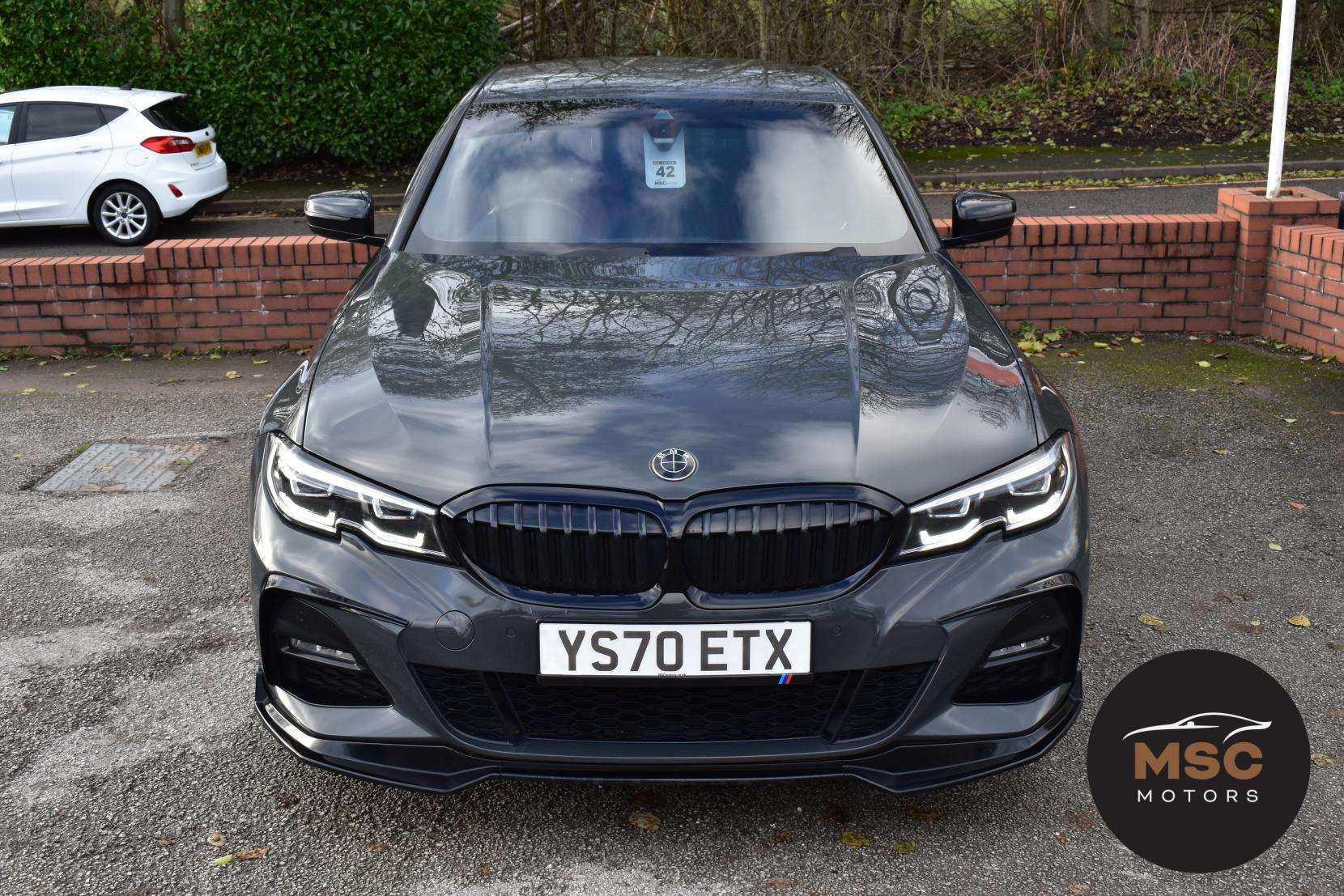 A 2020 BMW 3 SERIES 3.0 330d M Sport Plus Edition Saloon 4dr Diesel Auto xDrive Euro 6 (s/s) (265 ps) A 2020 BMW 3 SERIES 3.0 330d M Sport Plus Edition Saloon 4dr Diesel Auto xDrive Euro 6 (s/s) (265 ps)