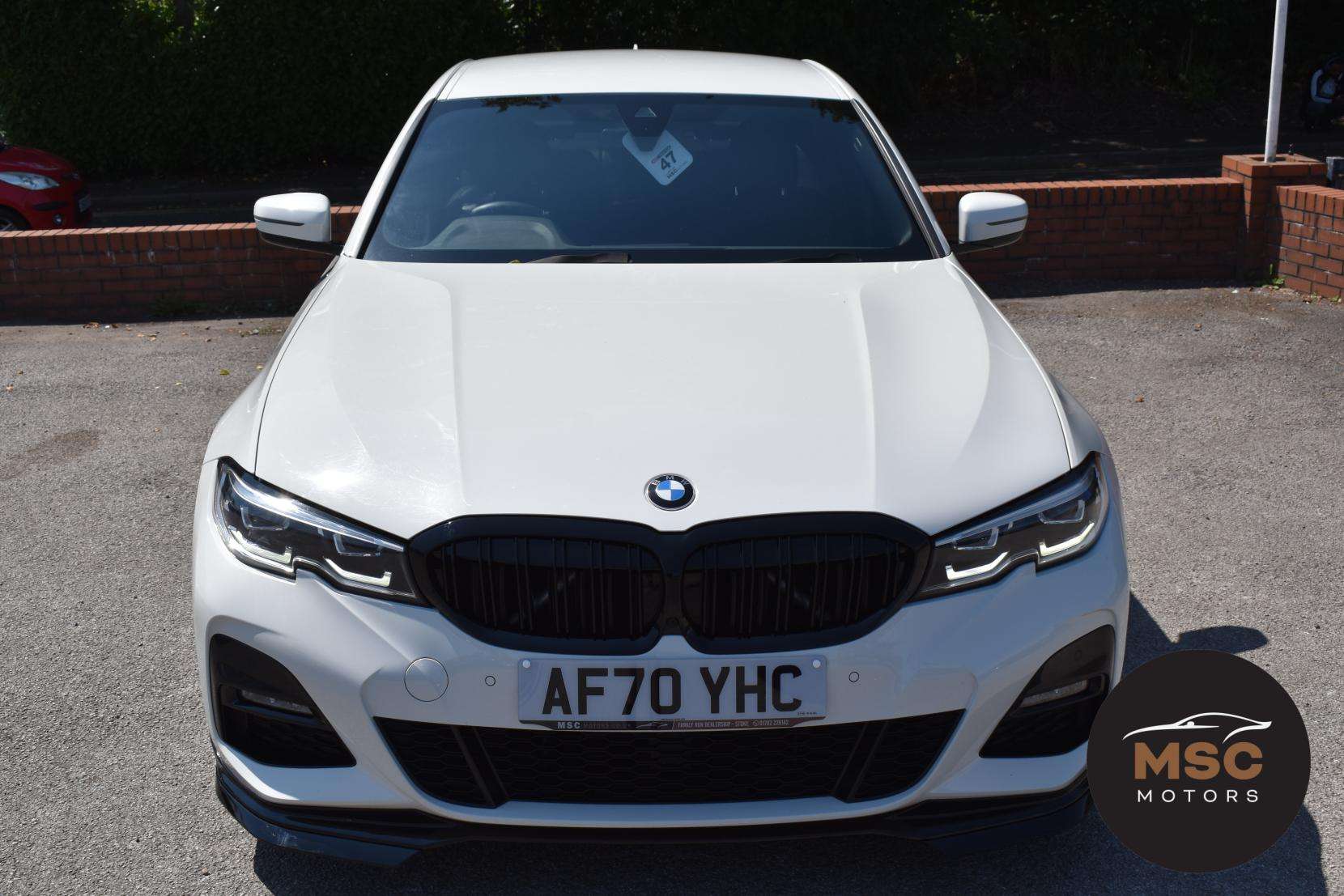 A 2020 BMW 3 SERIES 2.0 330e 12kWh M Sport Saloon 4dr Petrol Plug-in Hybrid Auto Euro 6 (s/s) (292 ps) A 2020 BMW 3 SERIES 2.0 330e 12kWh M Sport Saloon 4dr Petrol Plug-in Hybrid Auto Euro 6 (s/s) (292 ps)